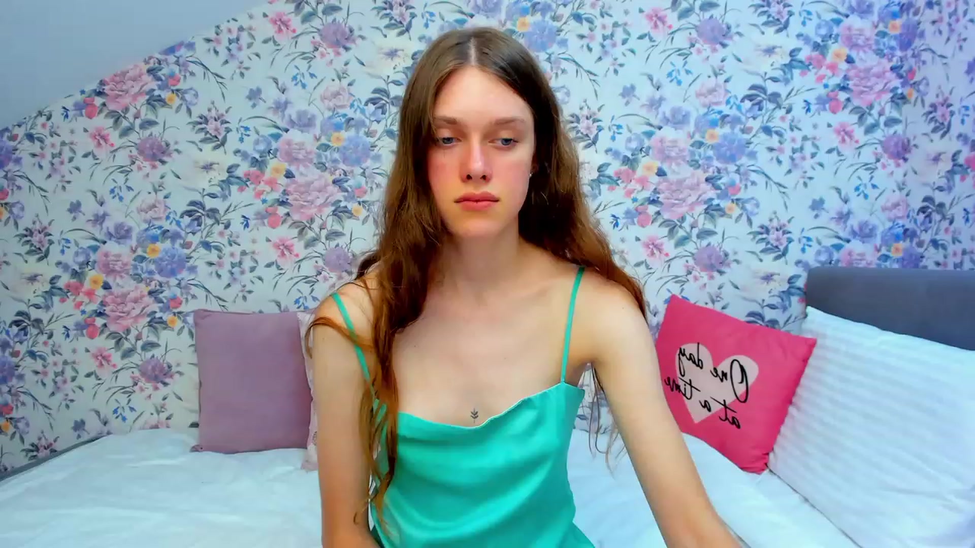 Gallery image thumbnail from JaneBrown's myfreecams stream on, 08/27/2023, 18:59 image 14 of 20