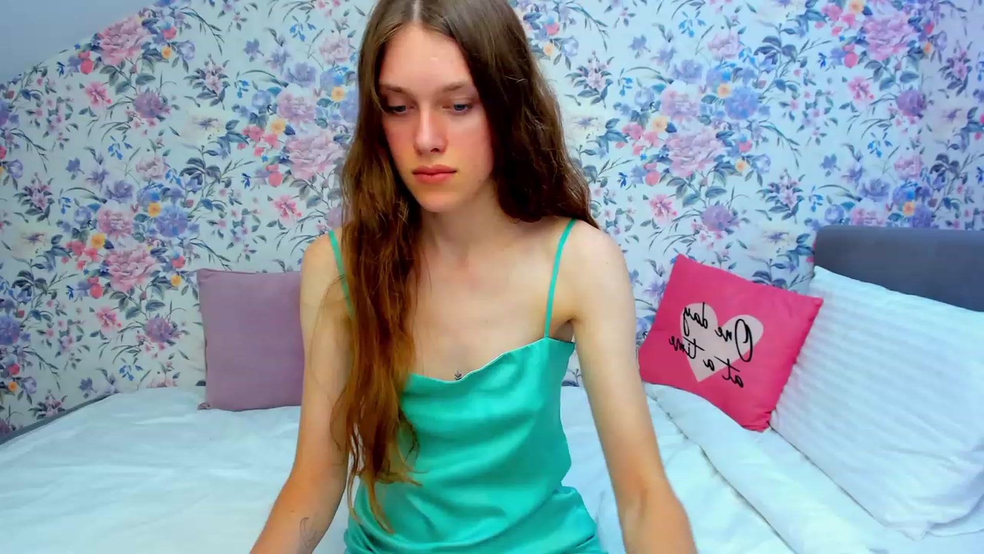 Gallery image thumbnail from JaneBrown's myfreecams stream on, 08/27/2023, 18:59 image 5 of 20