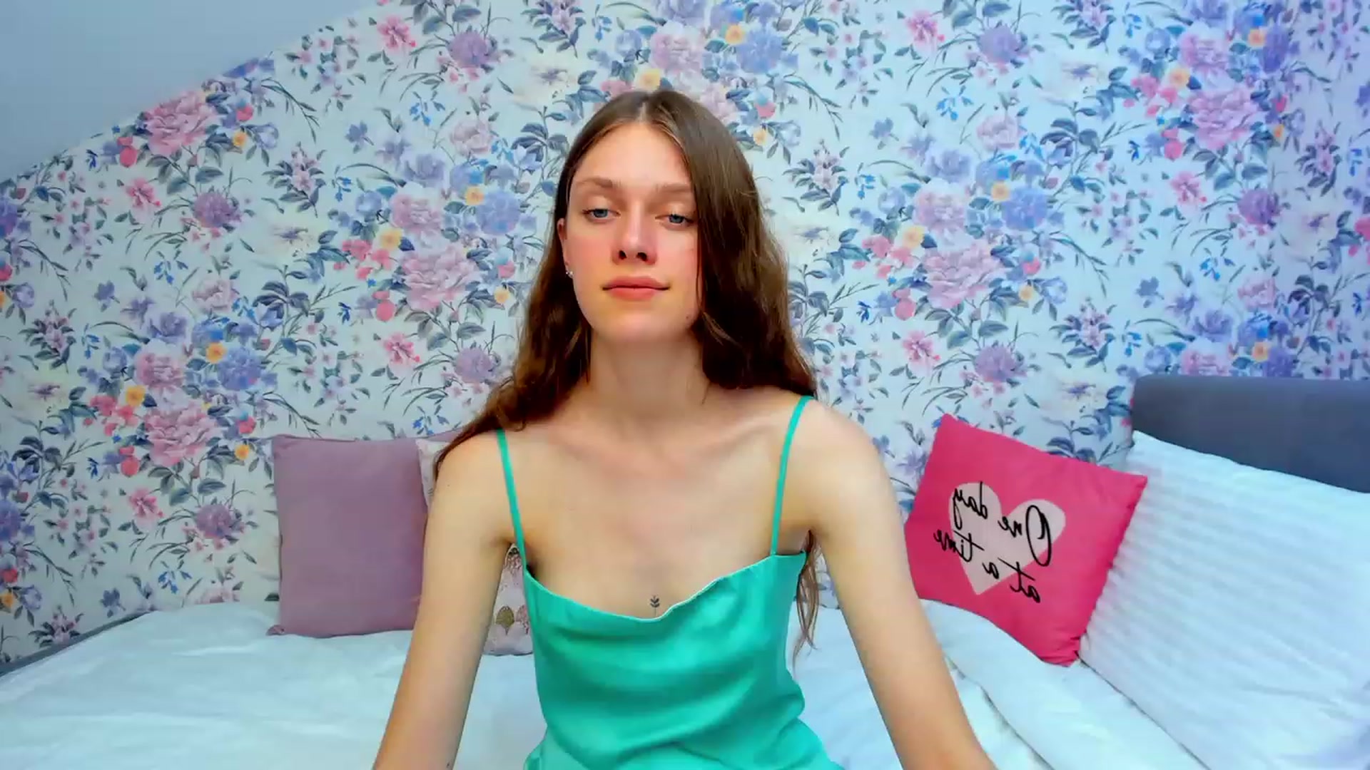 Gallery image thumbnail from JaneBrown's myfreecams stream on, 08/27/2023, 18:59 image 12 of 20