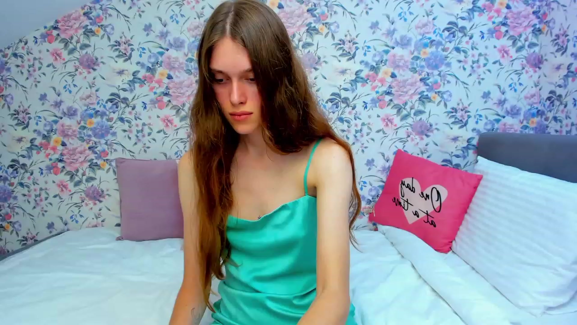 Gallery image thumbnail from JaneBrown's myfreecams stream on, 08/27/2023, 18:59 image 7 of 20