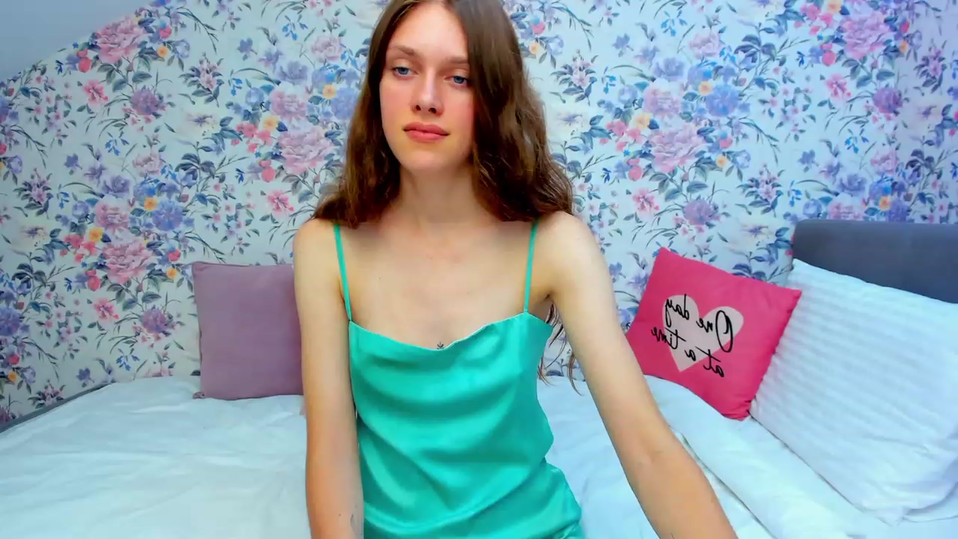 Gallery image thumbnail from JaneBrown's myfreecams stream on, 08/27/2023, 18:59 image 4 of 20