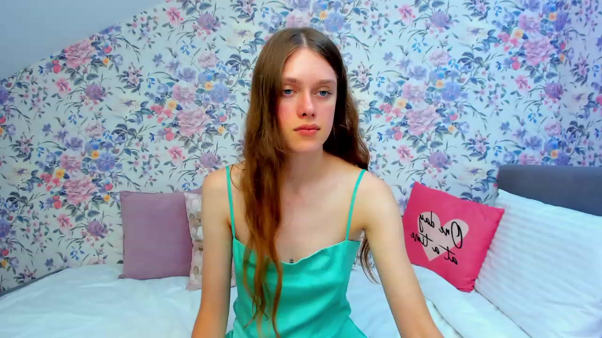 Gallery image thumbnail from JaneBrown's myfreecams stream on, 08/27/2023, 18:59 image 16 of 20