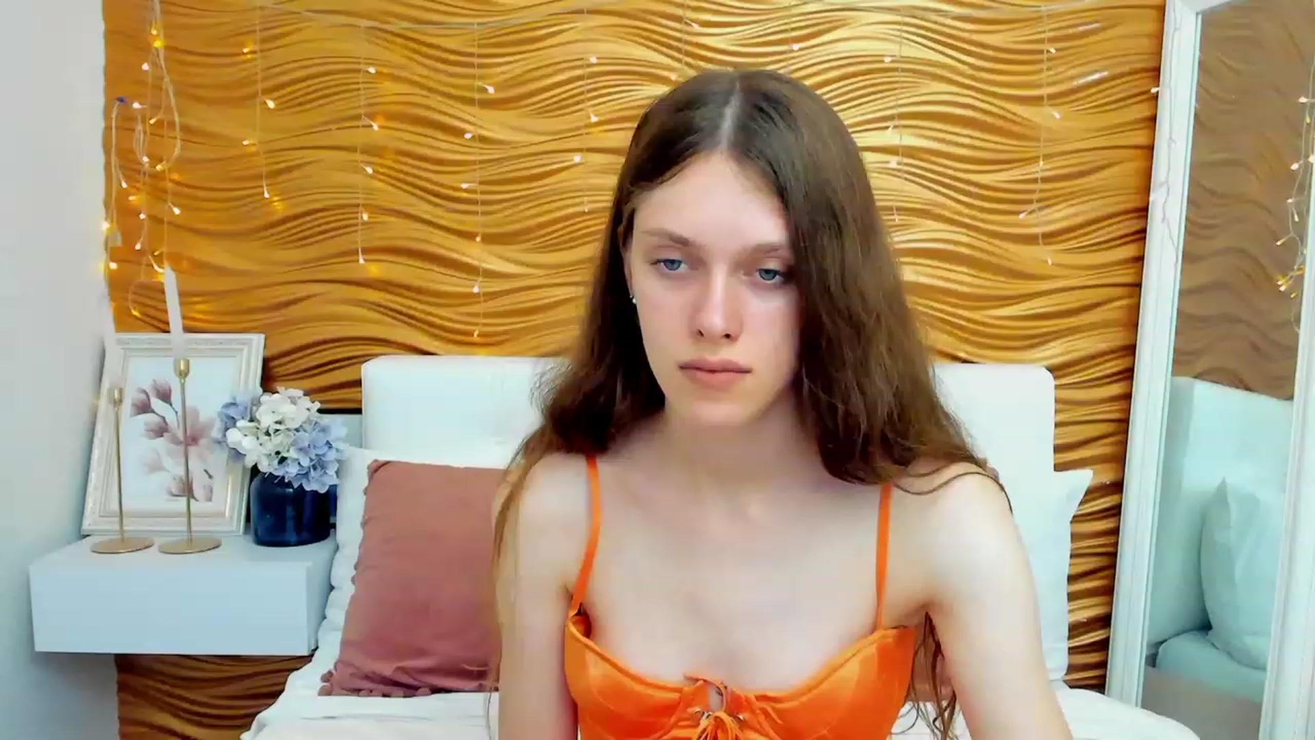 Gallery image thumbnail from JaneBrown's myfreecams stream on, 08/30/2023, 15:33 image 12 of 20