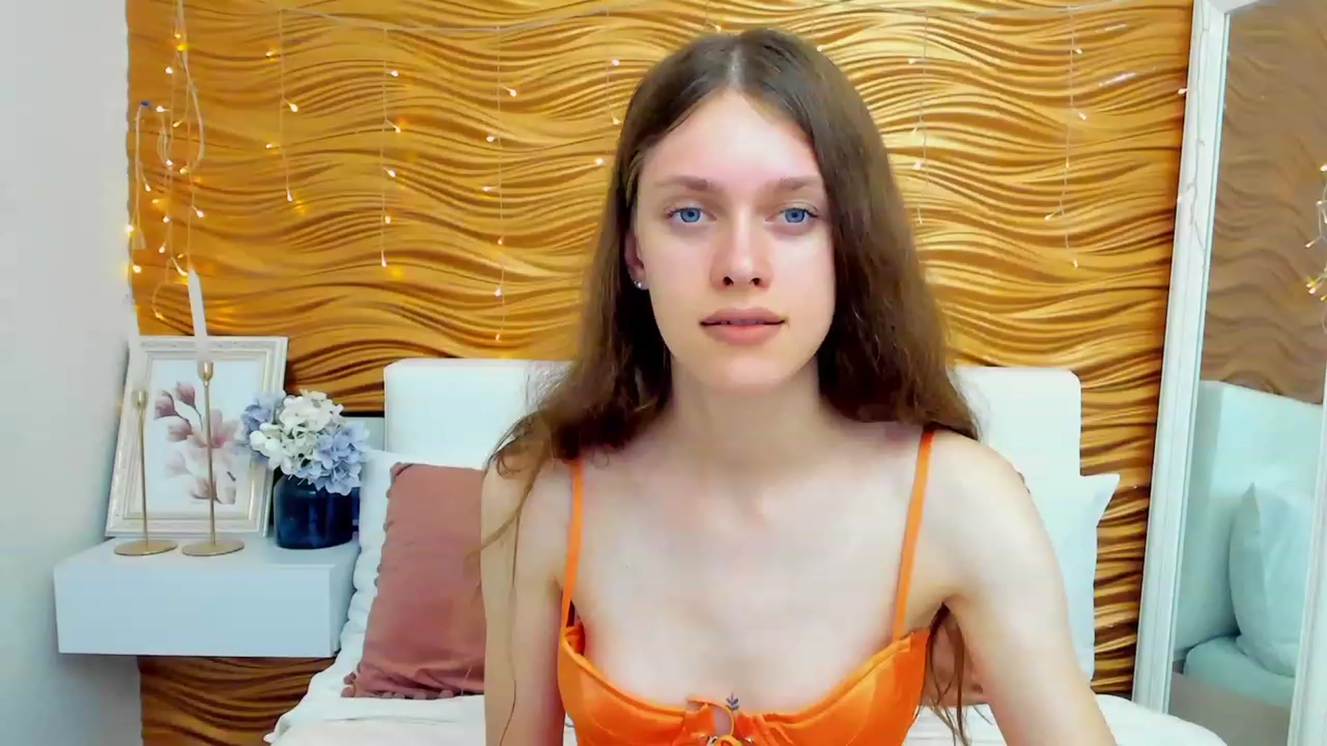 Gallery image thumbnail from JaneBrown's myfreecams stream on, 08/30/2023, 15:33 image 4 of 20