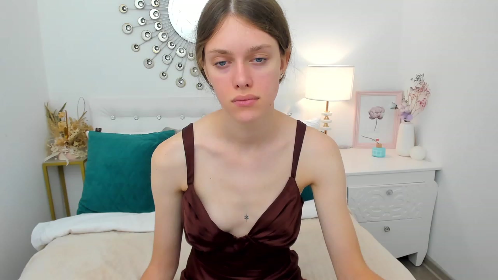 Gallery image thumbnail from JaneBrown's myfreecams stream on, 09/01/2023, 08:20 image 7 of 20