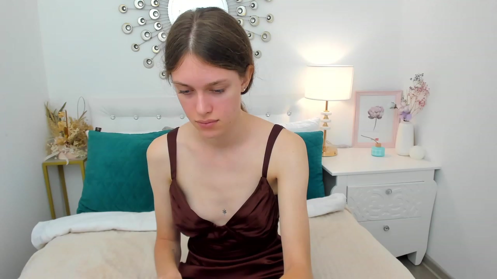 Gallery image thumbnail from JaneBrown's myfreecams stream on, 09/01/2023, 08:20 image 1 of 20