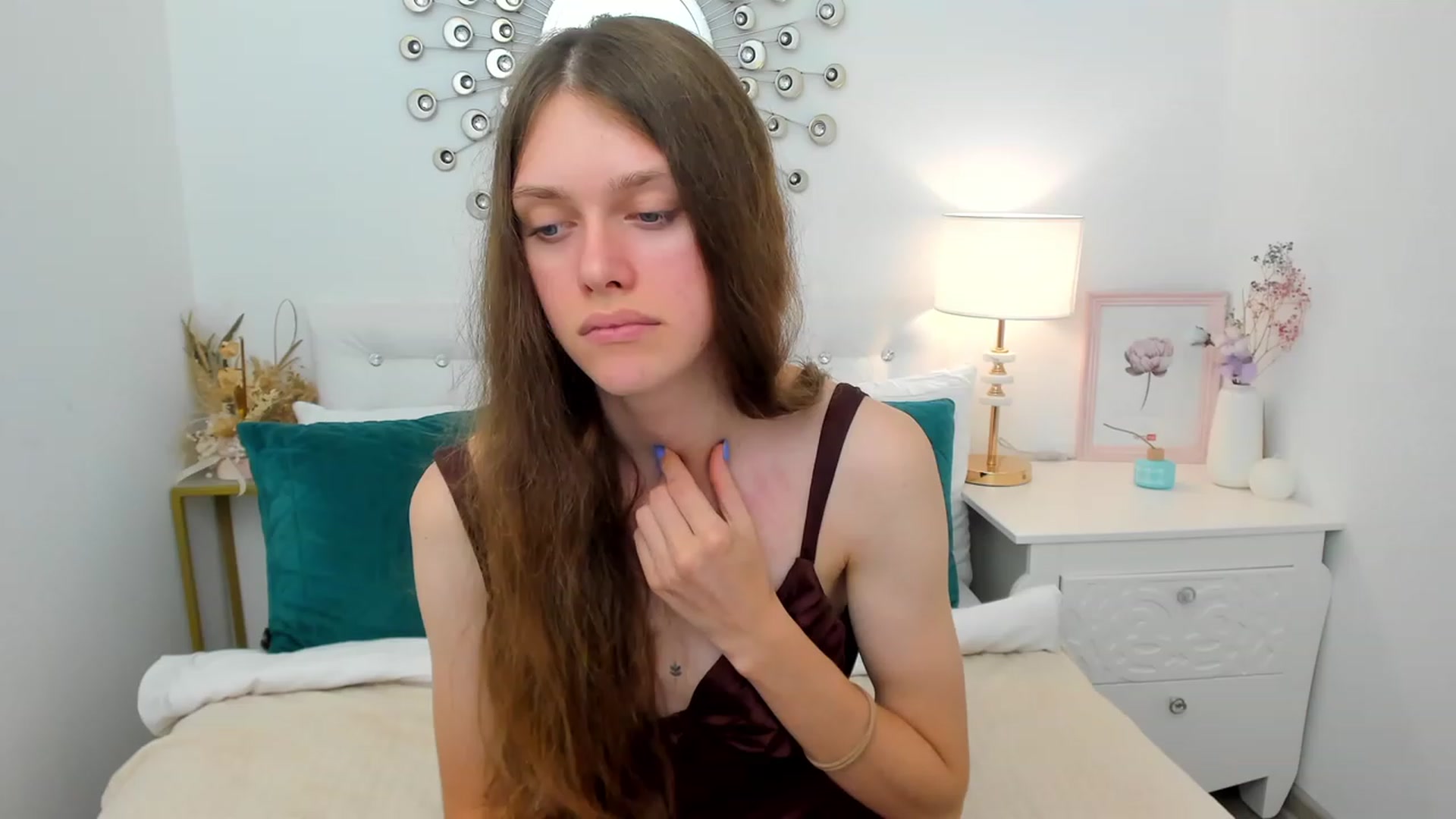 Gallery image thumbnail from JaneBrown's myfreecams stream on, 09/01/2023, 10:49 image 8 of 20
