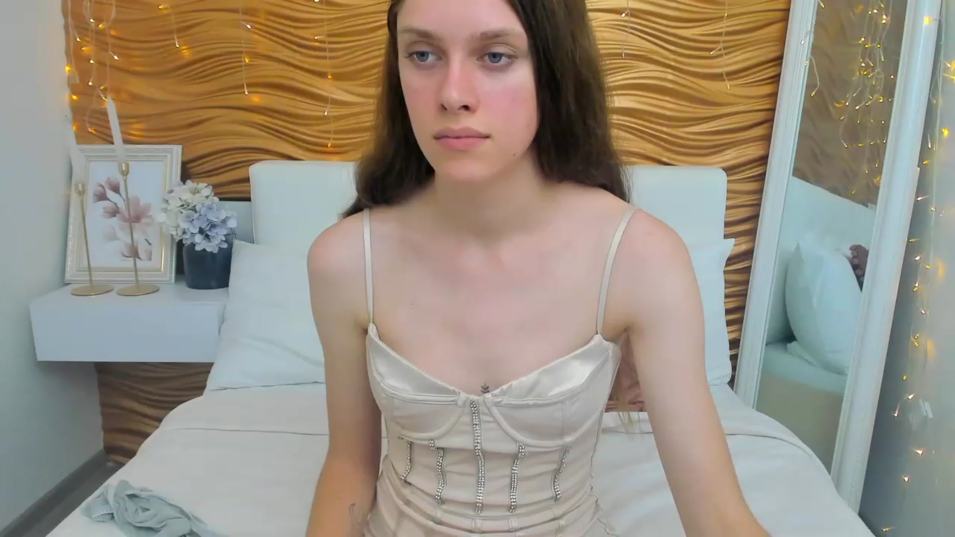 Gallery image thumbnail from JaneBrown's myfreecams stream on, 09/03/2023, 18:15 image 10 of 20