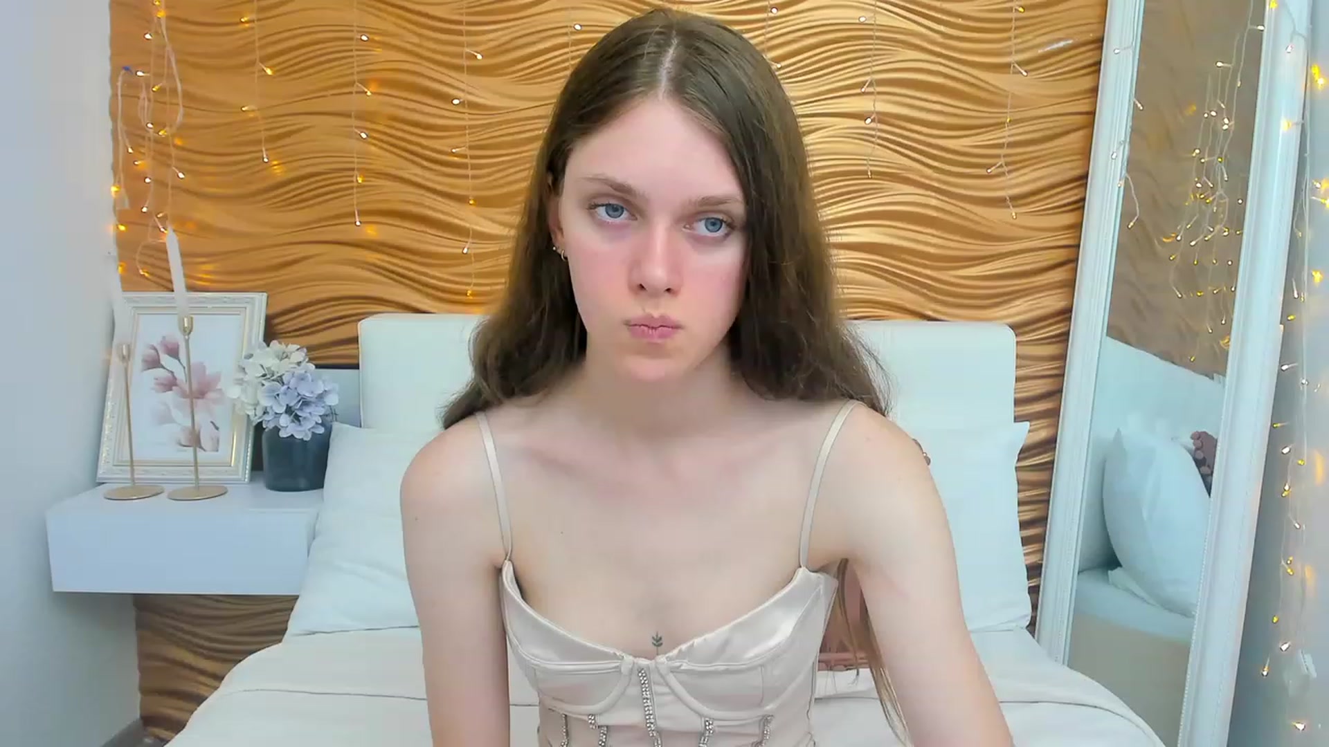 Gallery image thumbnail from JaneBrown's myfreecams stream on, 09/03/2023, 18:15 image 11 of 20