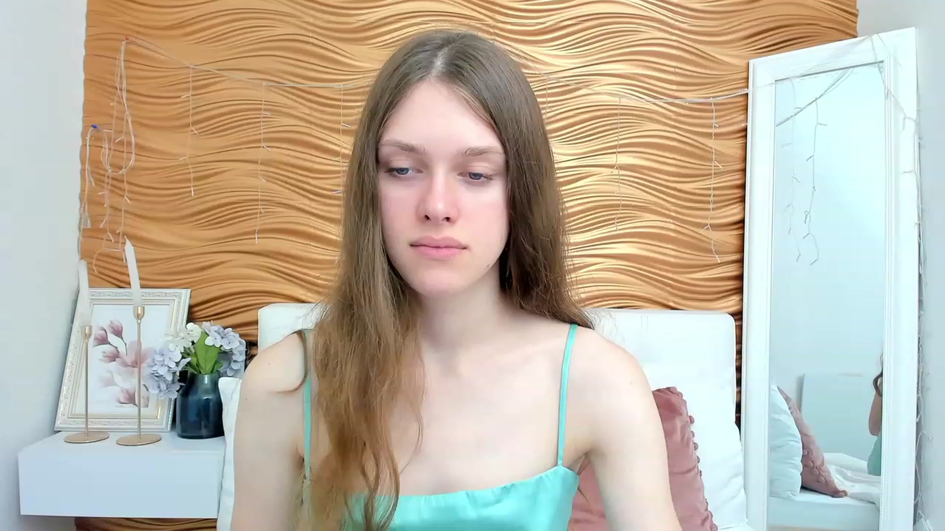 Gallery image thumbnail from JaneBrown's myfreecams stream on, 09/12/2023, 12:38 image 13 of 20