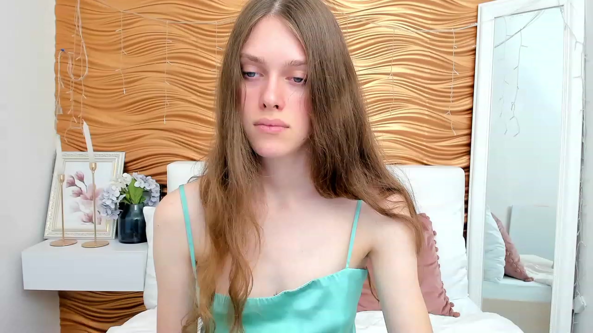Gallery image thumbnail from JaneBrown's myfreecams stream on, 09/12/2023, 14:49 image 1 of 20