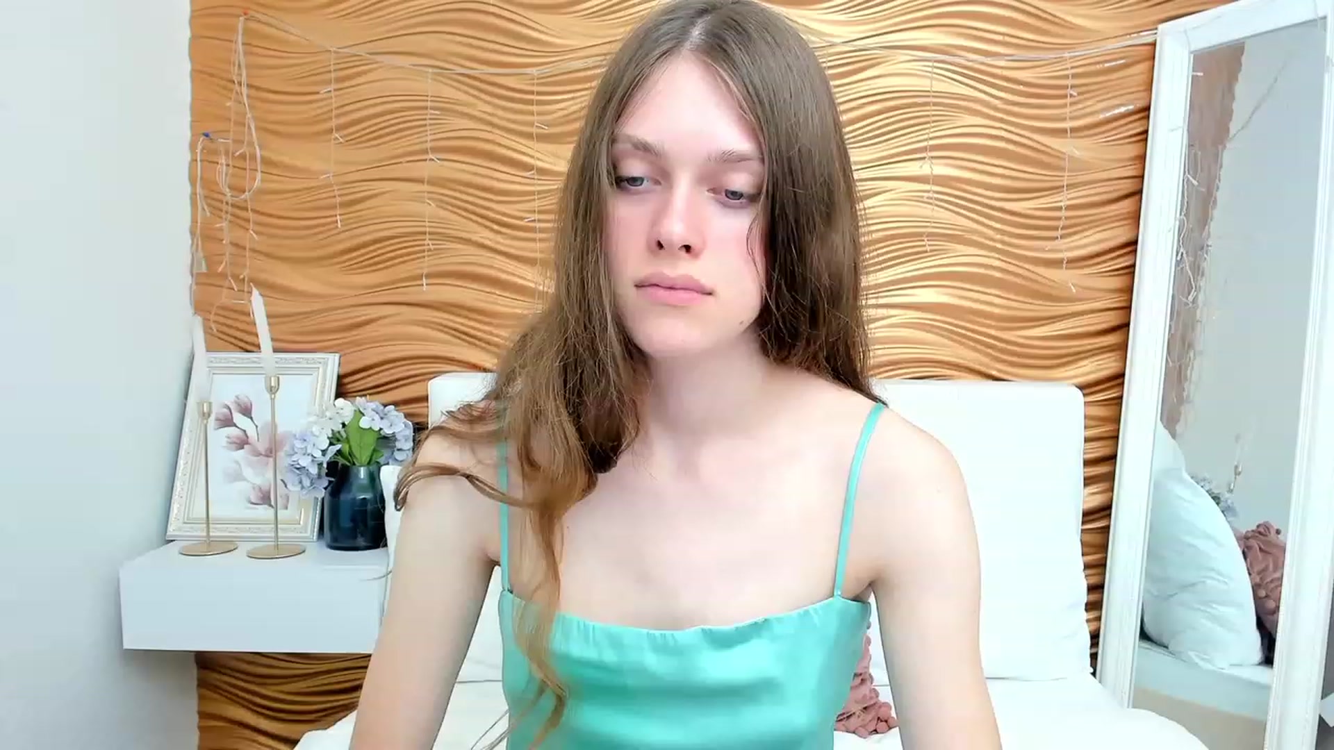 Gallery image thumbnail from JaneBrown's myfreecams stream on, 09/12/2023, 16:10 image 14 of 20