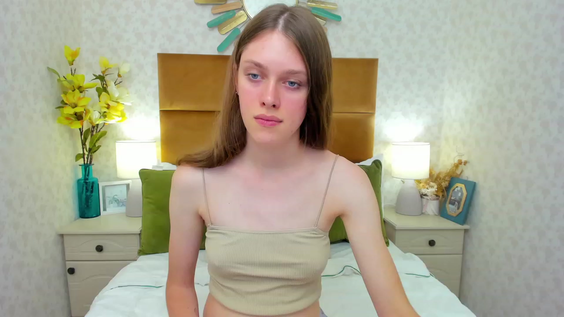 Gallery image thumbnail from JaneBrown's myfreecams stream on, 09/16/2023, 17:19 image 2 of 20
