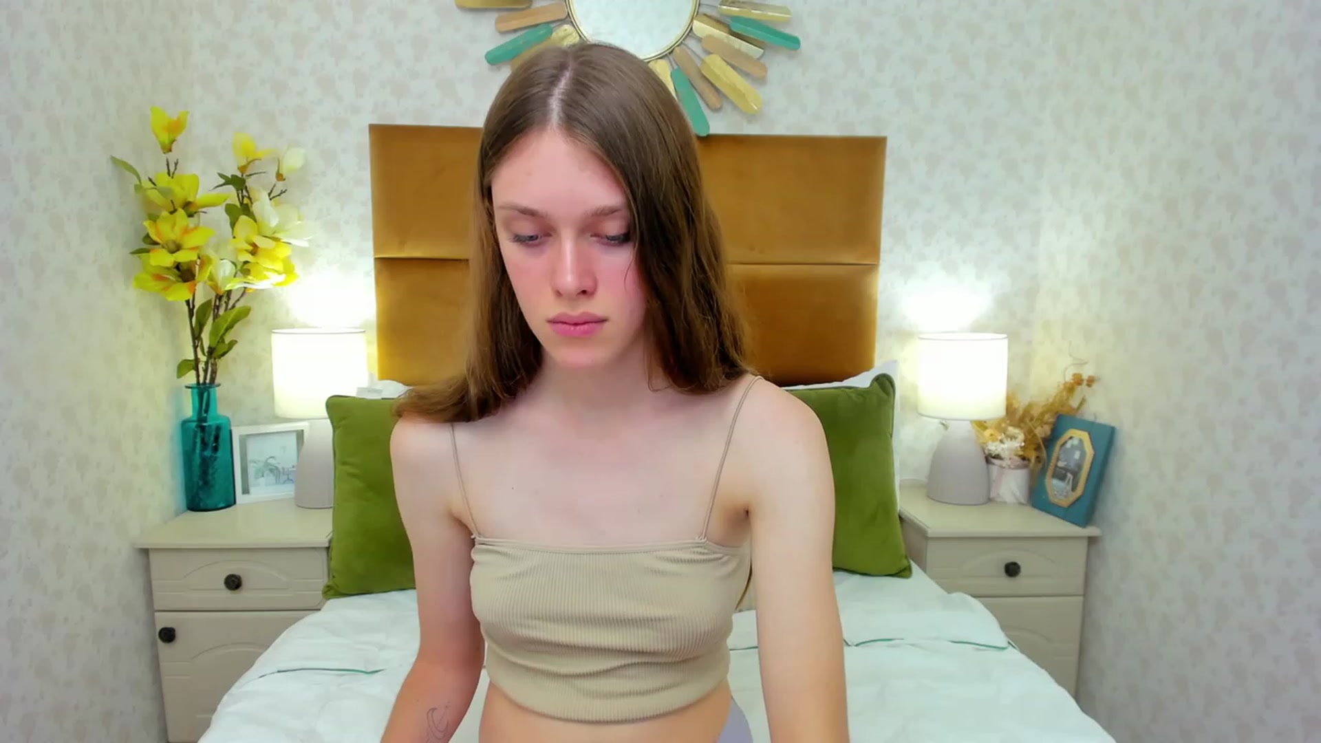 Gallery image thumbnail from JaneBrown's myfreecams stream on, 09/16/2023, 17:19 image 3 of 20