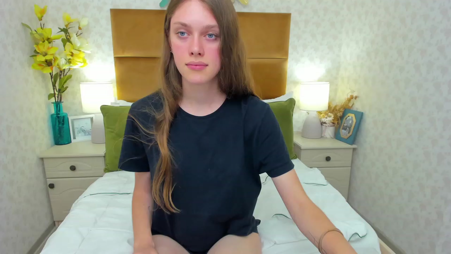 Gallery image thumbnail from JaneBrown's myfreecams stream on, 09/16/2023, 19:01 image 12 of 20