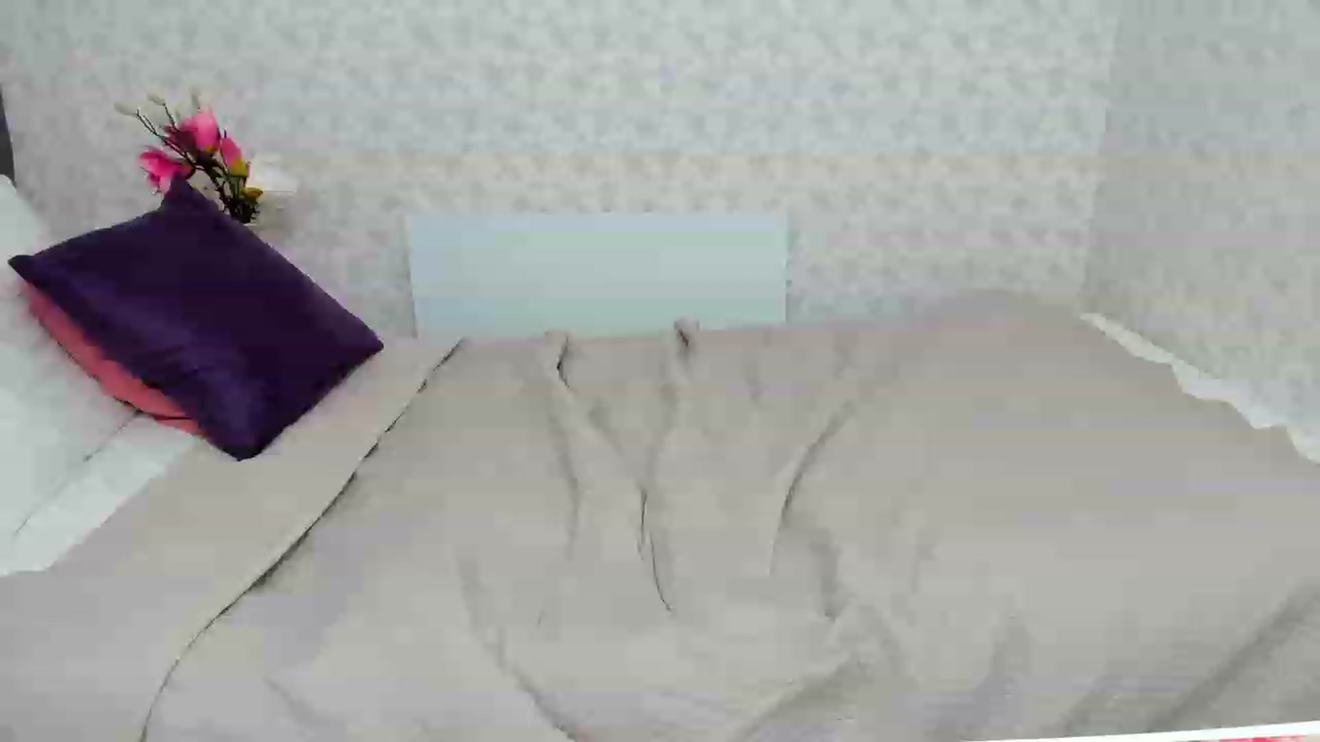 Gallery image thumbnail from JaneBrown's myfreecams stream on, 09/17/2023, 13:56 image 17 of 20