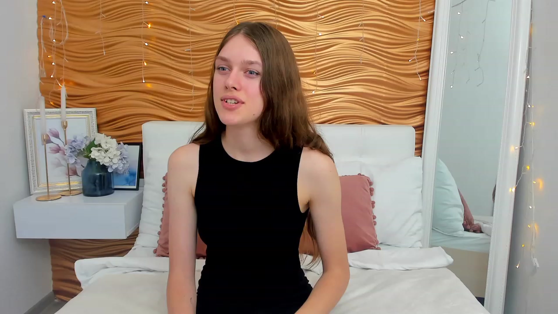 Gallery image thumbnail from JaneBrown's myfreecams stream on, 09/26/2023, 13:26 image 10 of 20