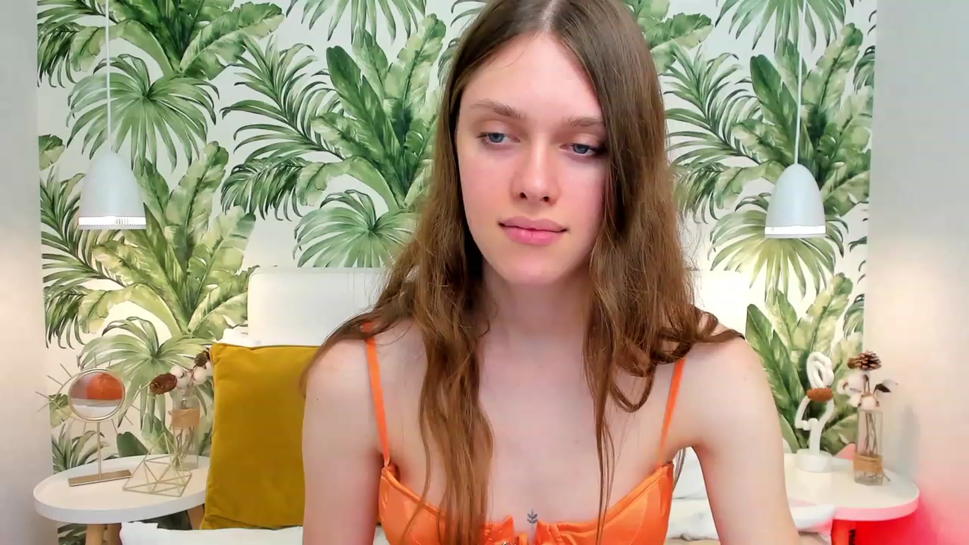 Gallery image thumbnail from JaneBrown's myfreecams stream on, 09/27/2023, 17:25 image 9 of 20