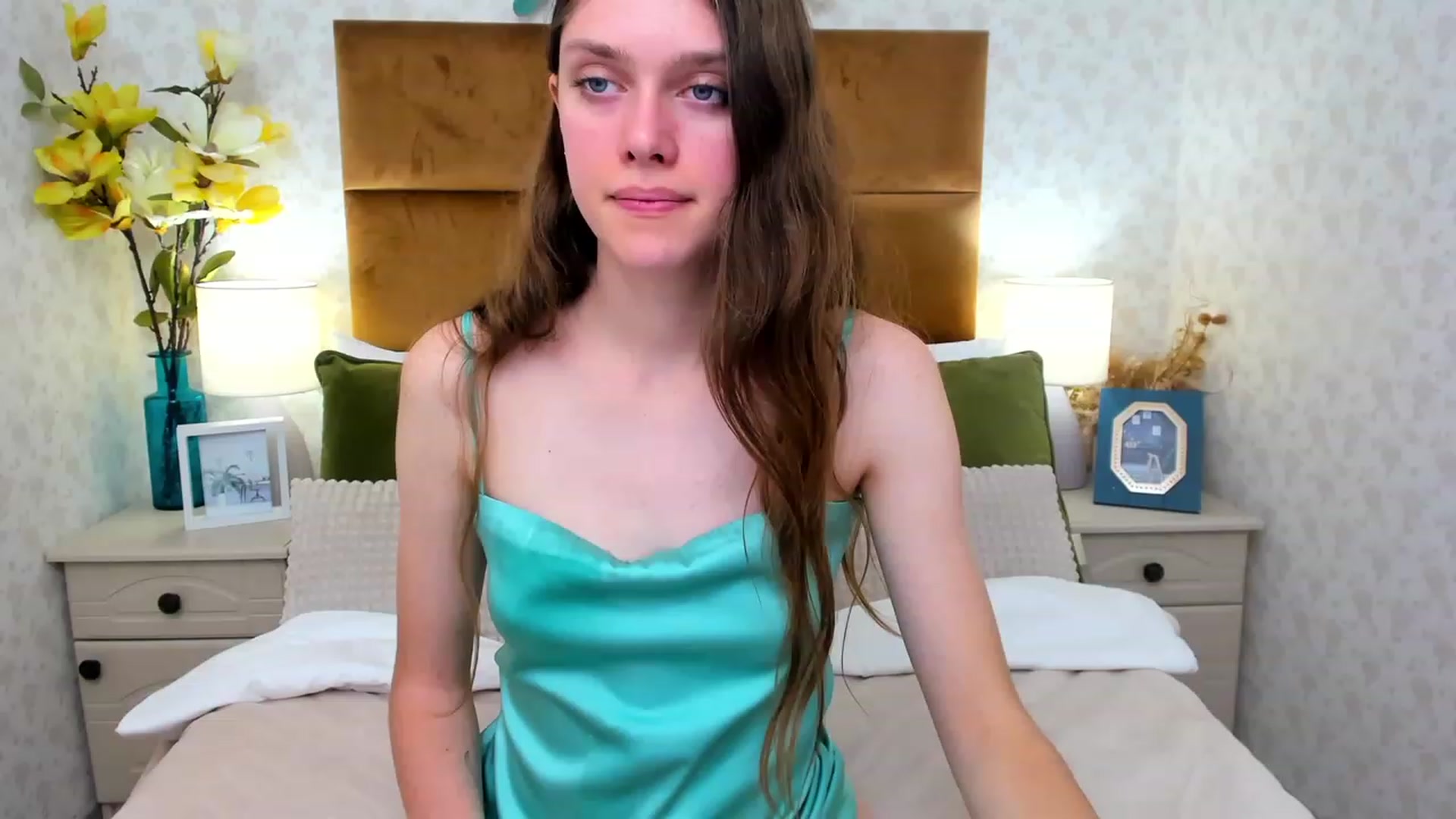 Gallery image thumbnail from JaneBrown's myfreecams stream on, 10/08/2023, 13:45 image 20 of 20
