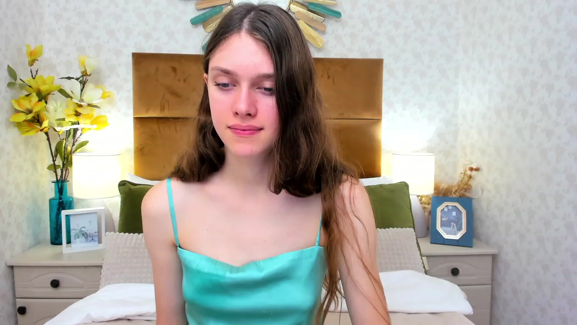 Gallery image thumbnail from JaneBrown's myfreecams stream on, 10/08/2023, 13:45 image 7 of 20