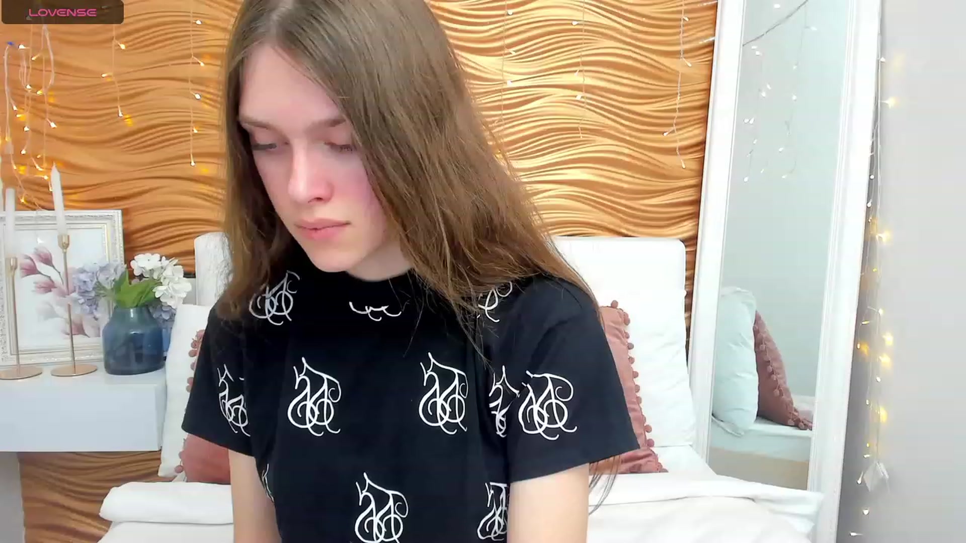 Gallery image thumbnail from JaneBrown's myfreecams stream on, 10/10/2023, 12:45 image 6 of 20