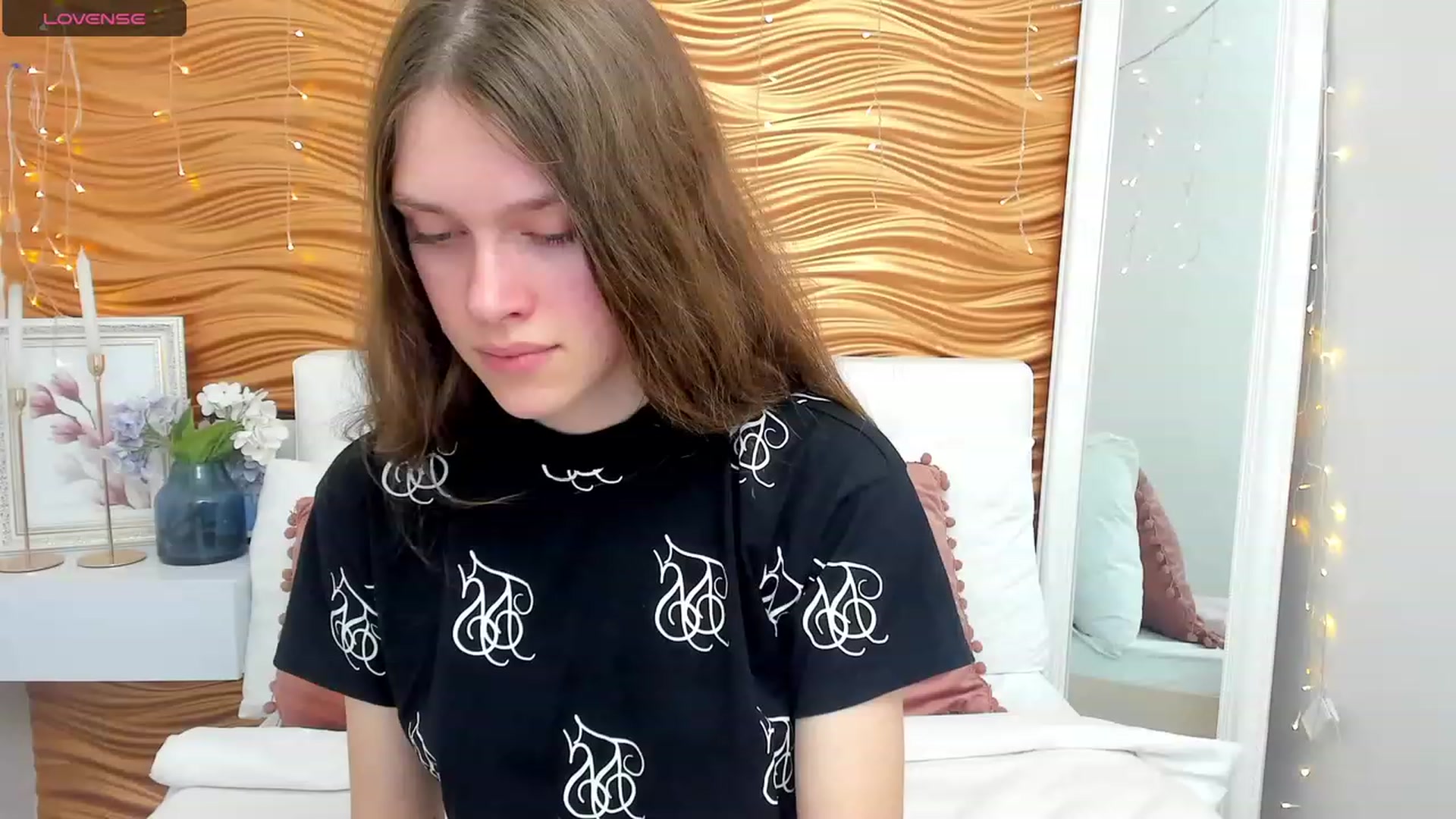Gallery image thumbnail from JaneBrown's myfreecams stream on, 10/10/2023, 12:45 image 3 of 20