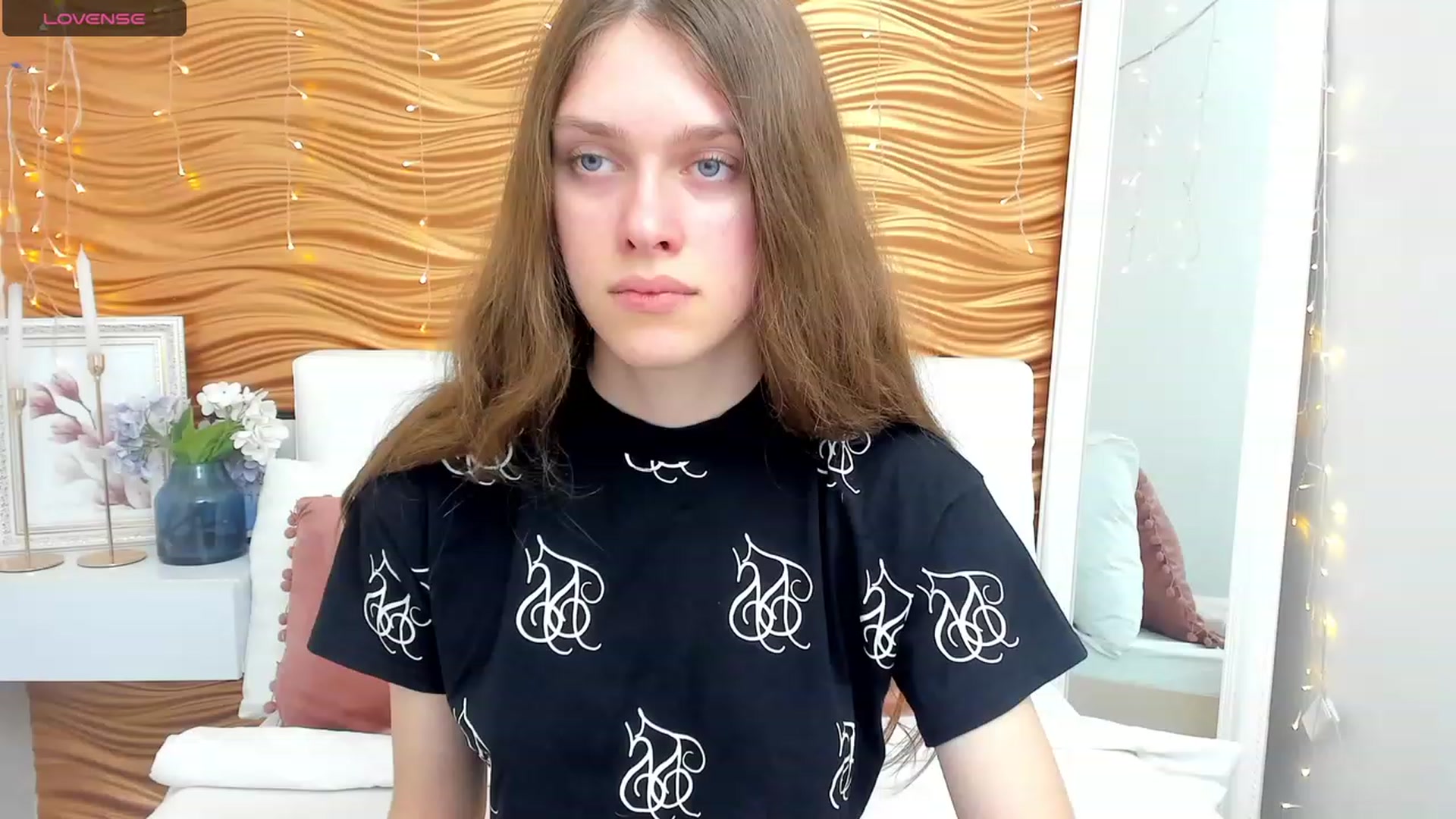Gallery image thumbnail from JaneBrown's myfreecams stream on, 10/10/2023, 12:45 image 11 of 20