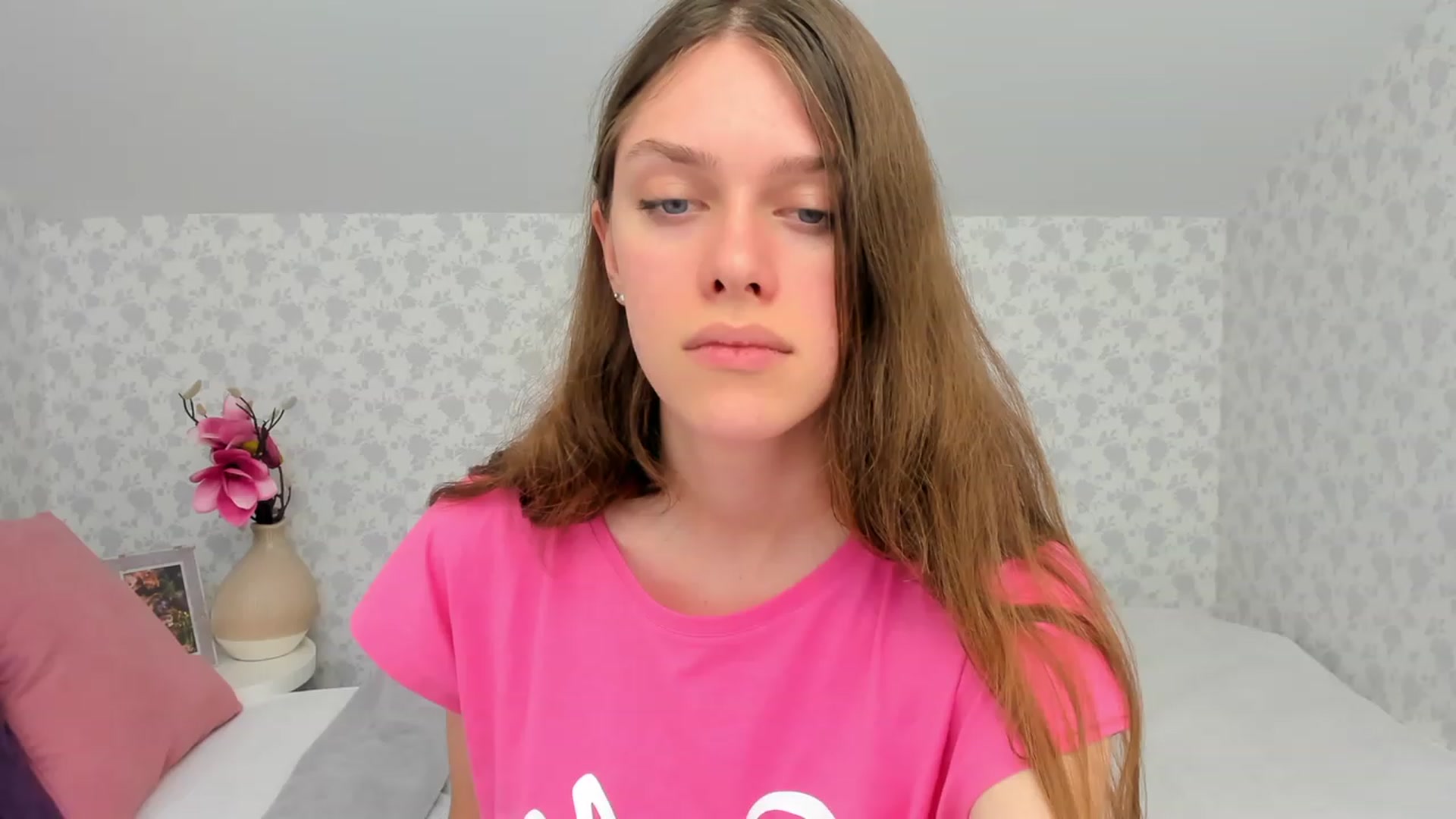 Gallery image thumbnail from JaneBrown's myfreecams stream on, 10/11/2023, 14:57 image 6 of 20