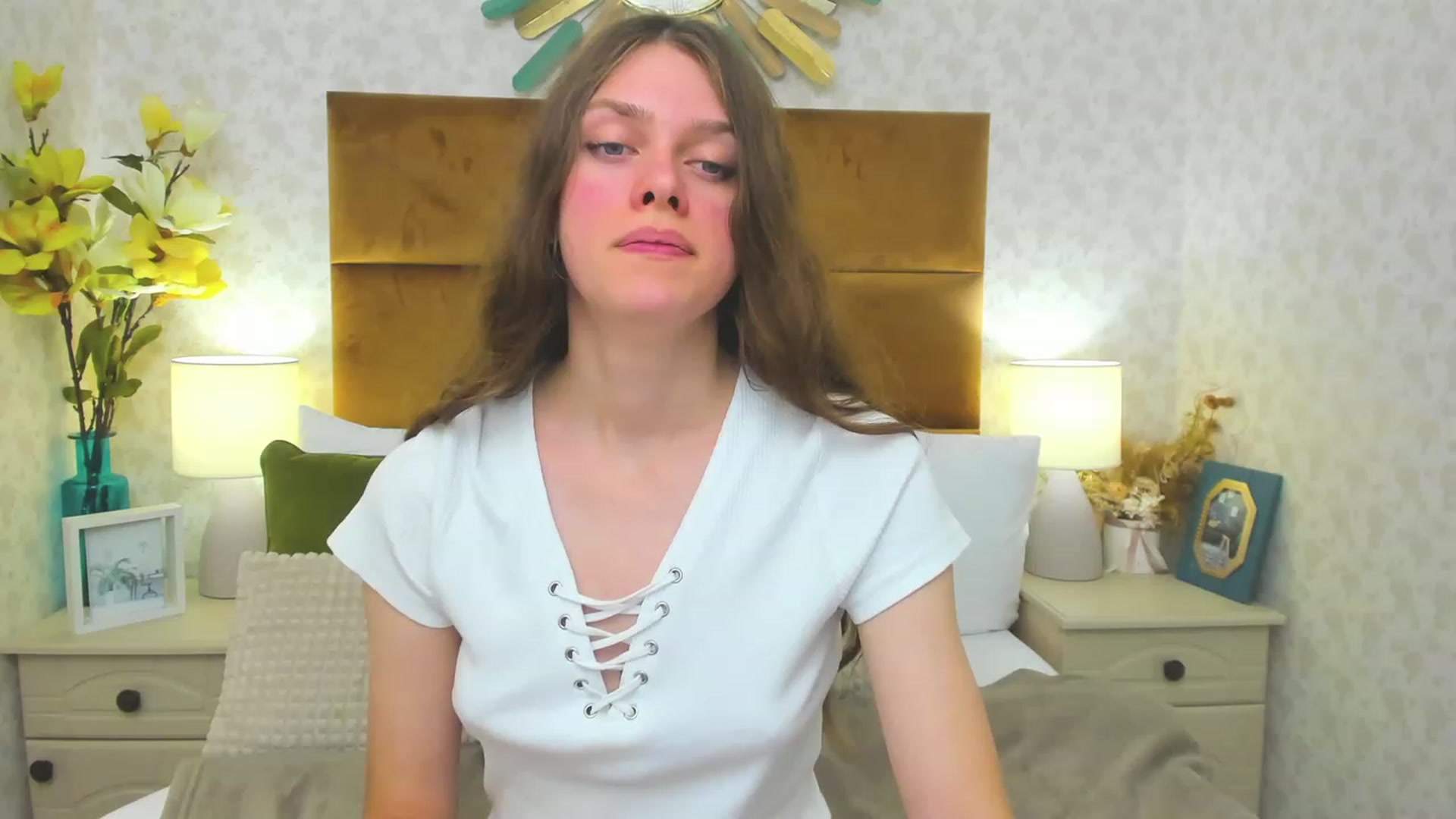 Gallery image thumbnail from JaneBrown's myfreecams stream on, 10/13/2023, 09:39 image 2 of 20