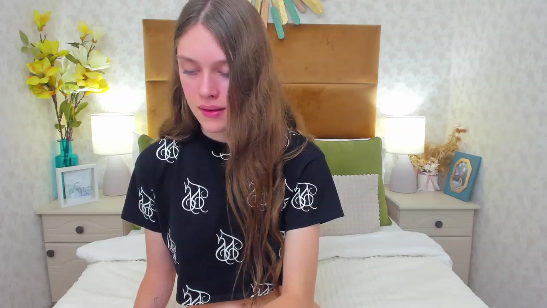 Gallery image thumbnail from JaneBrown's myfreecams stream on, 10/14/2023, 17:11 image 18 of 20