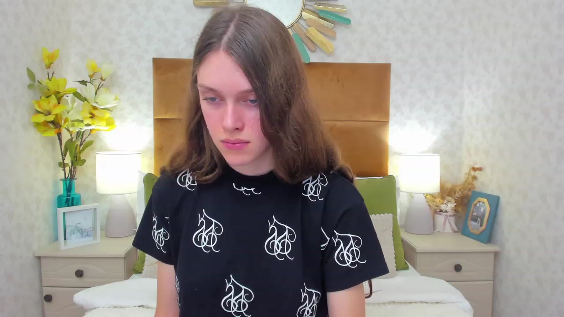 Gallery image thumbnail from JaneBrown's myfreecams stream on, 10/14/2023, 17:11 image 3 of 20