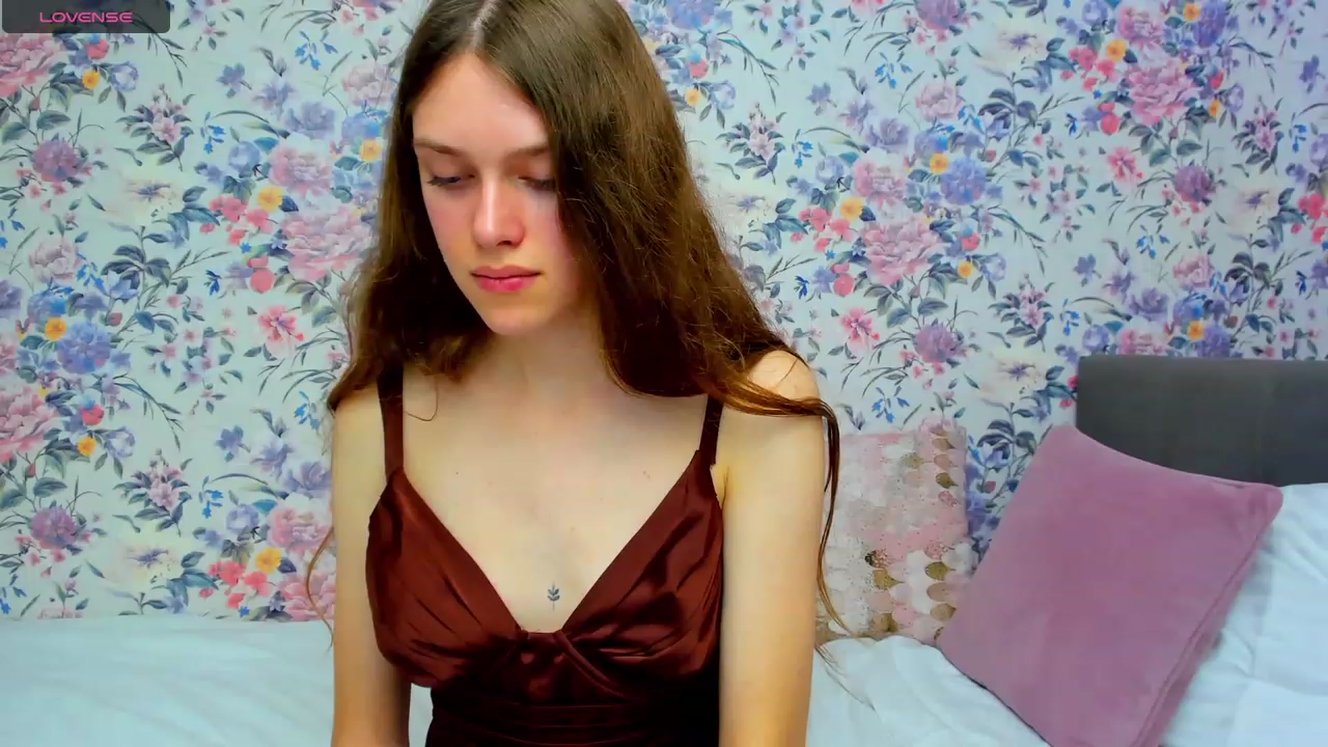 Gallery image thumbnail from JaneBrown's myfreecams stream on, 10/15/2023, 14:02 image 18 of 20