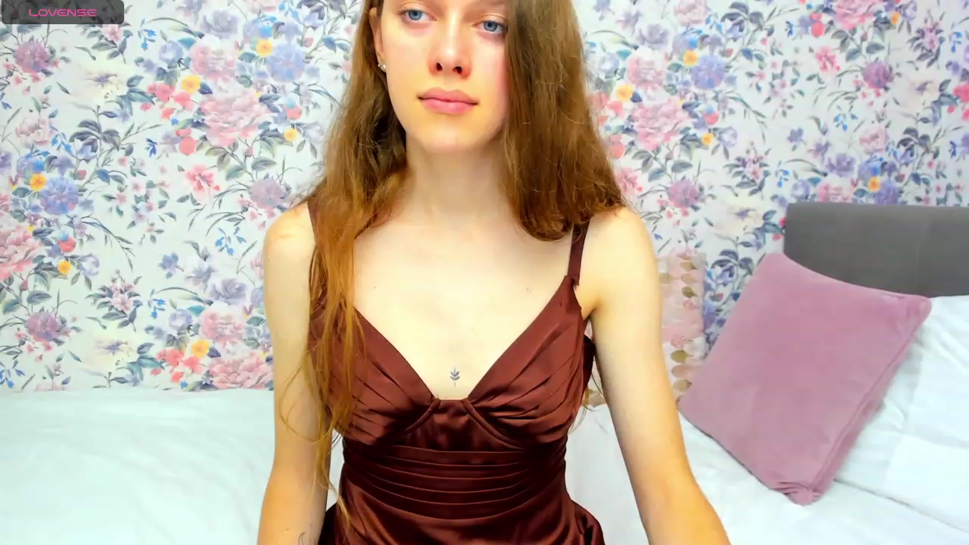 Gallery image thumbnail from JaneBrown's myfreecams stream on, 10/15/2023, 14:02 image 8 of 20