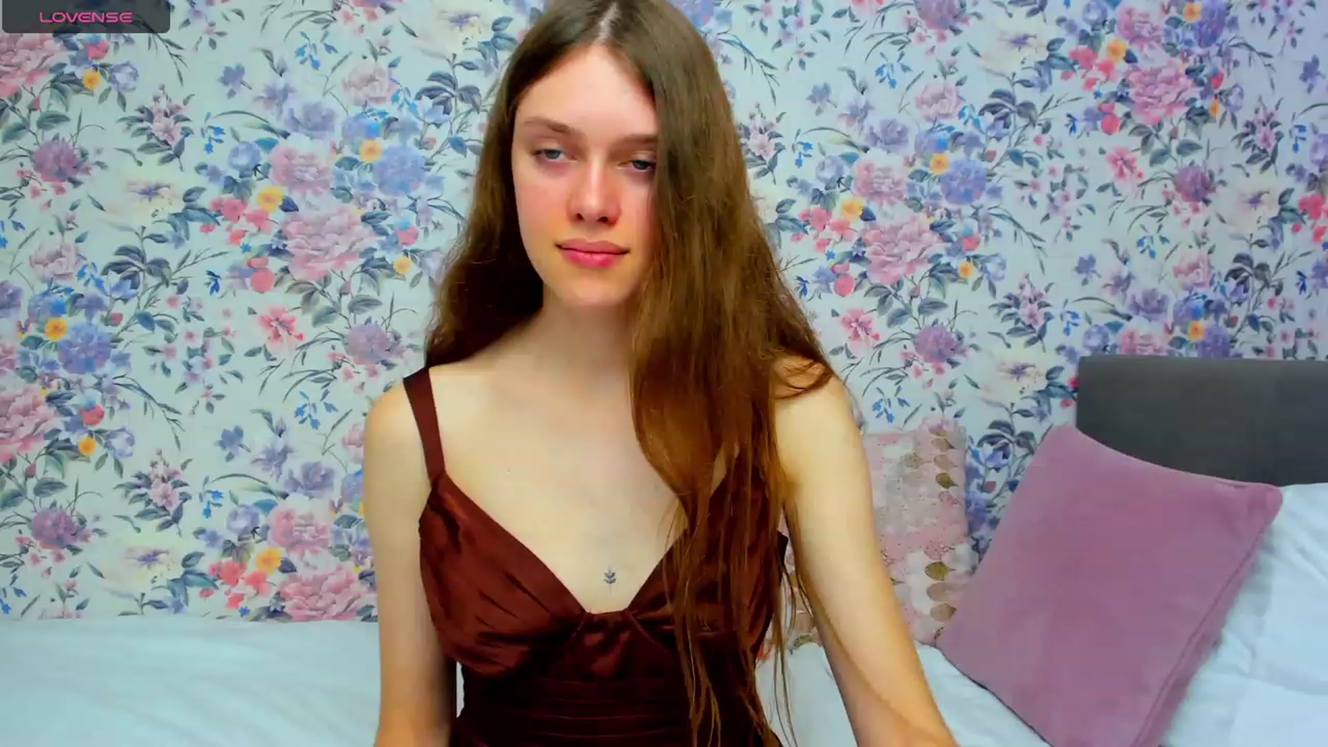Gallery image thumbnail from JaneBrown's myfreecams stream on, 10/15/2023, 14:02 image 19 of 20