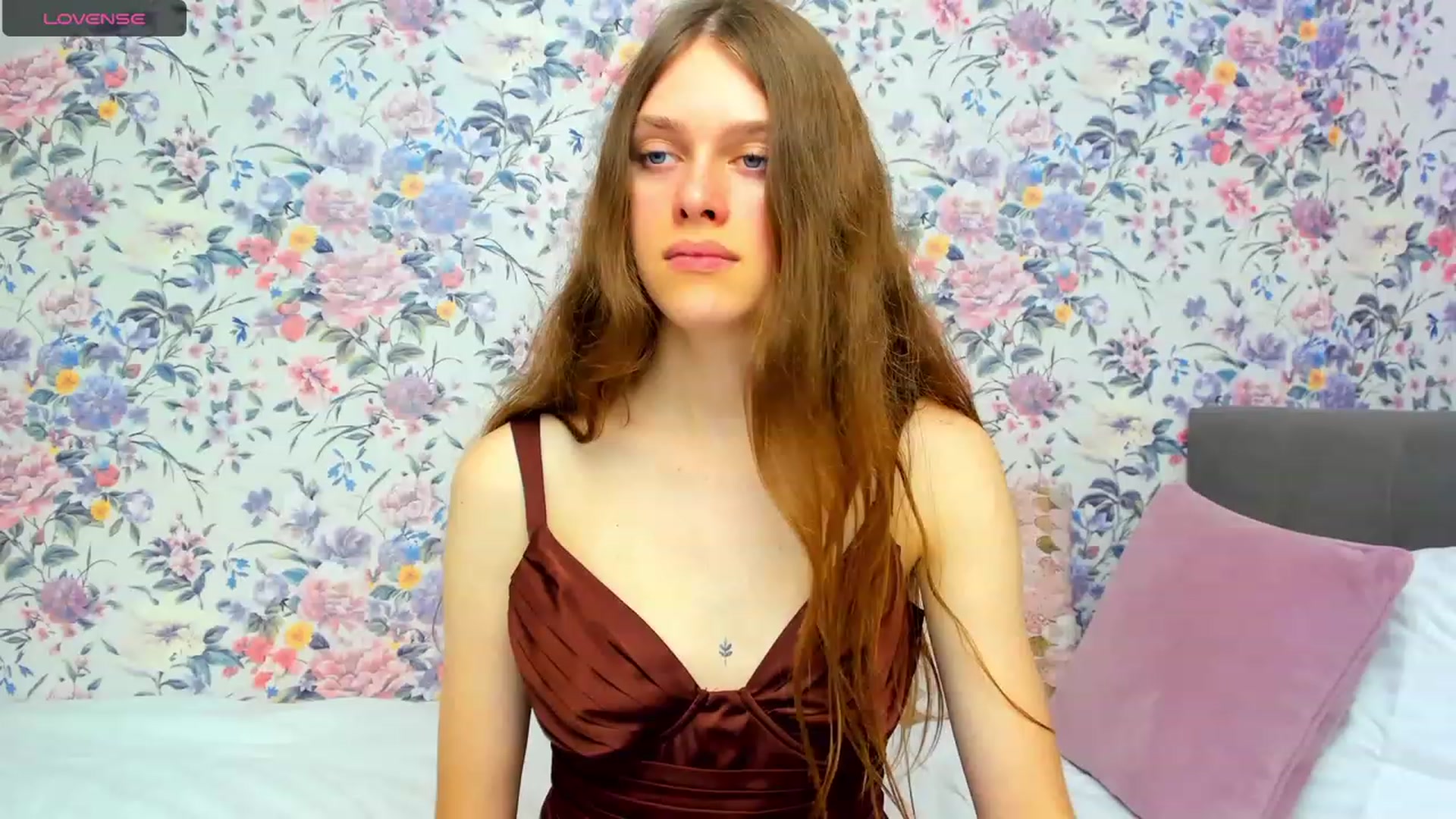 Gallery image thumbnail from JaneBrown's myfreecams stream on, 10/15/2023, 14:02 image 2 of 20