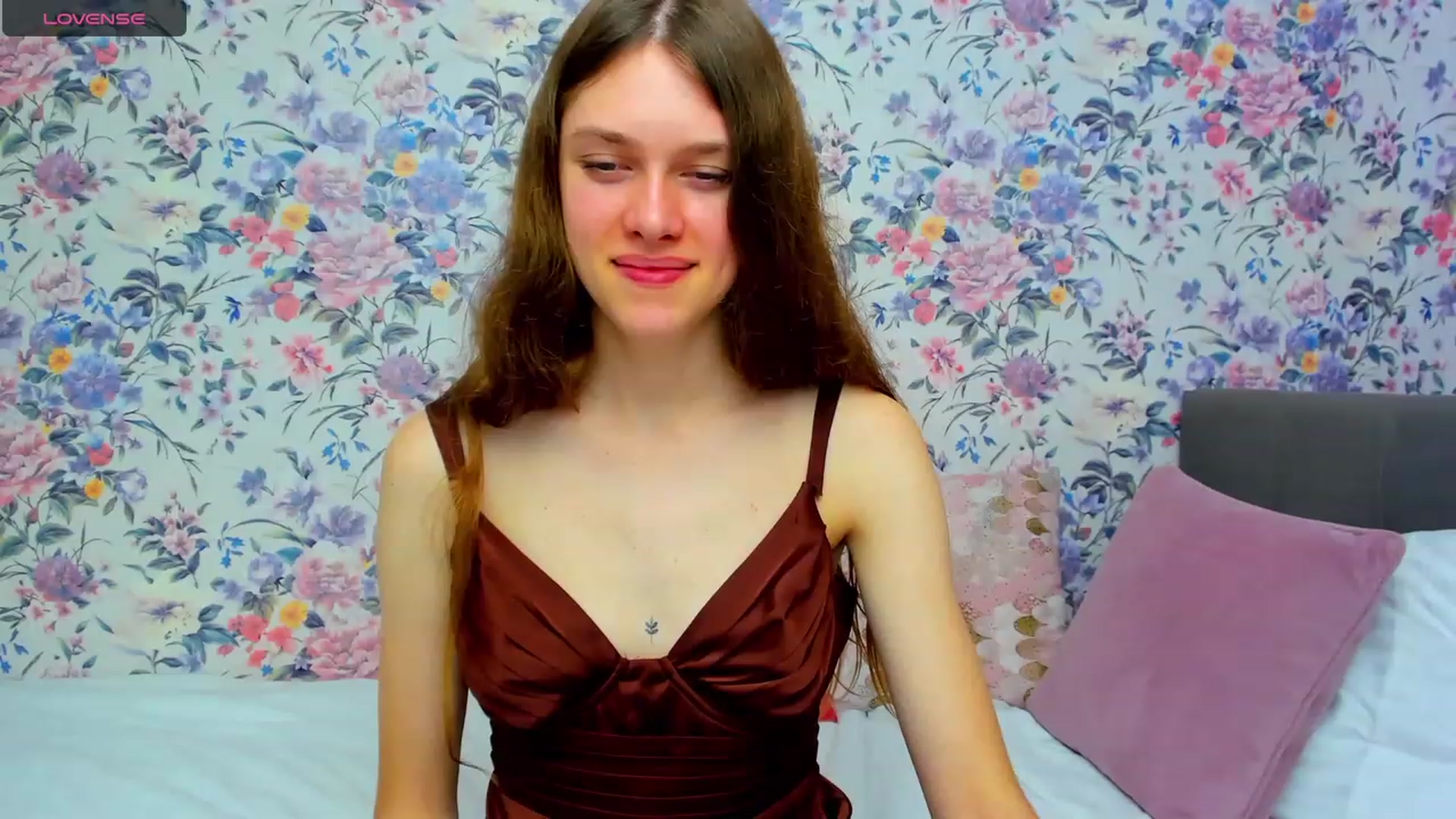 Gallery image thumbnail from JaneBrown's myfreecams stream on, 10/15/2023, 14:02 image 12 of 20