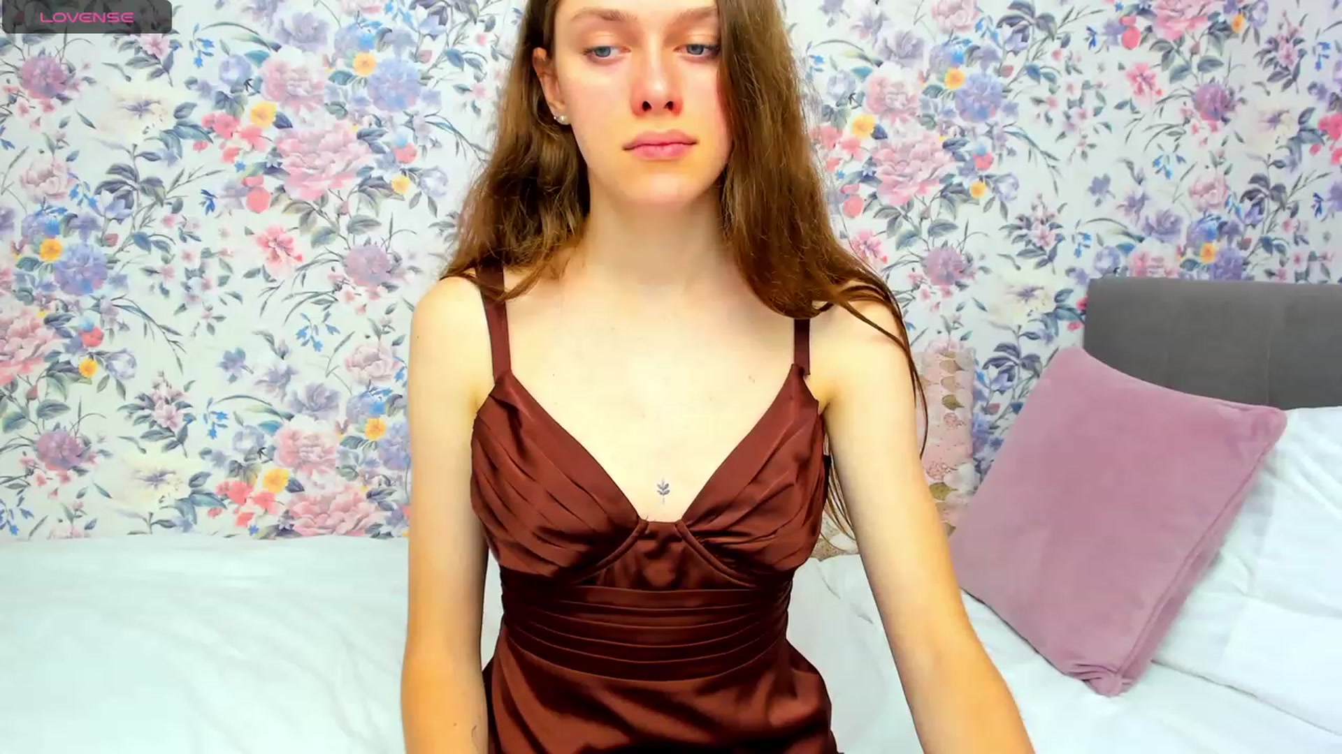 Gallery image thumbnail from JaneBrown's myfreecams stream on, 10/15/2023, 14:02 image 5 of 20