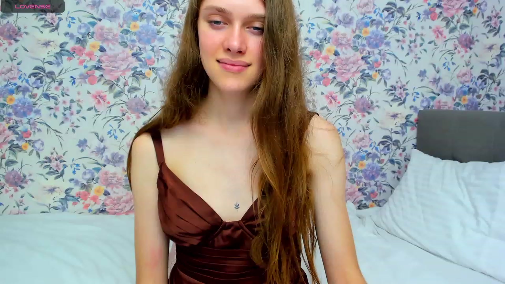 Gallery image thumbnail from JaneBrown's myfreecams stream on, 10/15/2023, 17:12 image 19 of 20