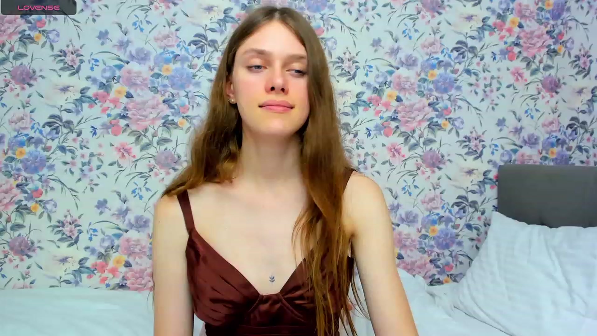 Gallery image thumbnail from JaneBrown's myfreecams stream on, 10/15/2023, 17:12 image 3 of 20