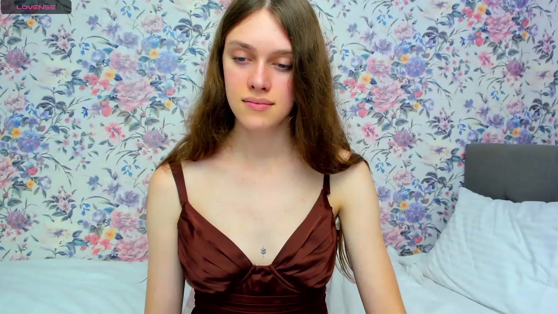 Gallery image thumbnail from JaneBrown's myfreecams stream on, 10/15/2023, 17:12 image 11 of 20