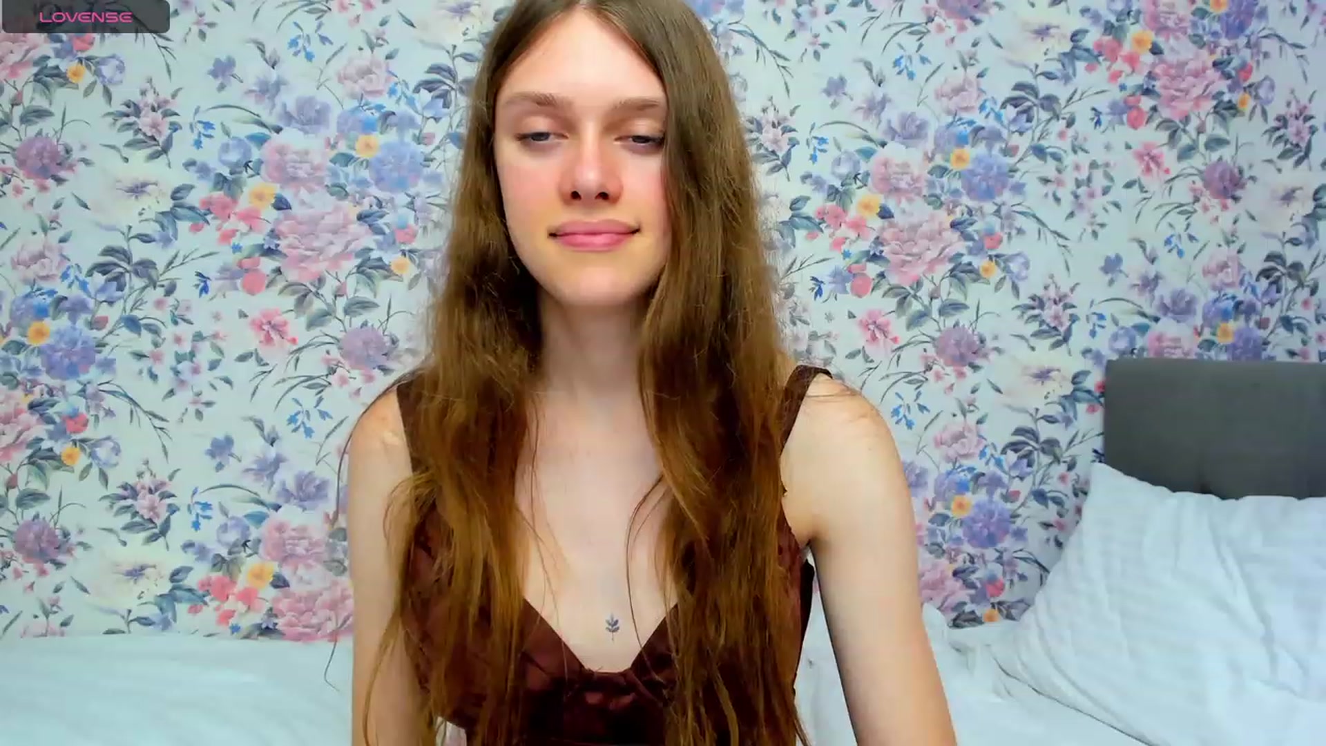 Gallery image thumbnail from JaneBrown's myfreecams stream on, 10/15/2023, 17:12 image 17 of 20