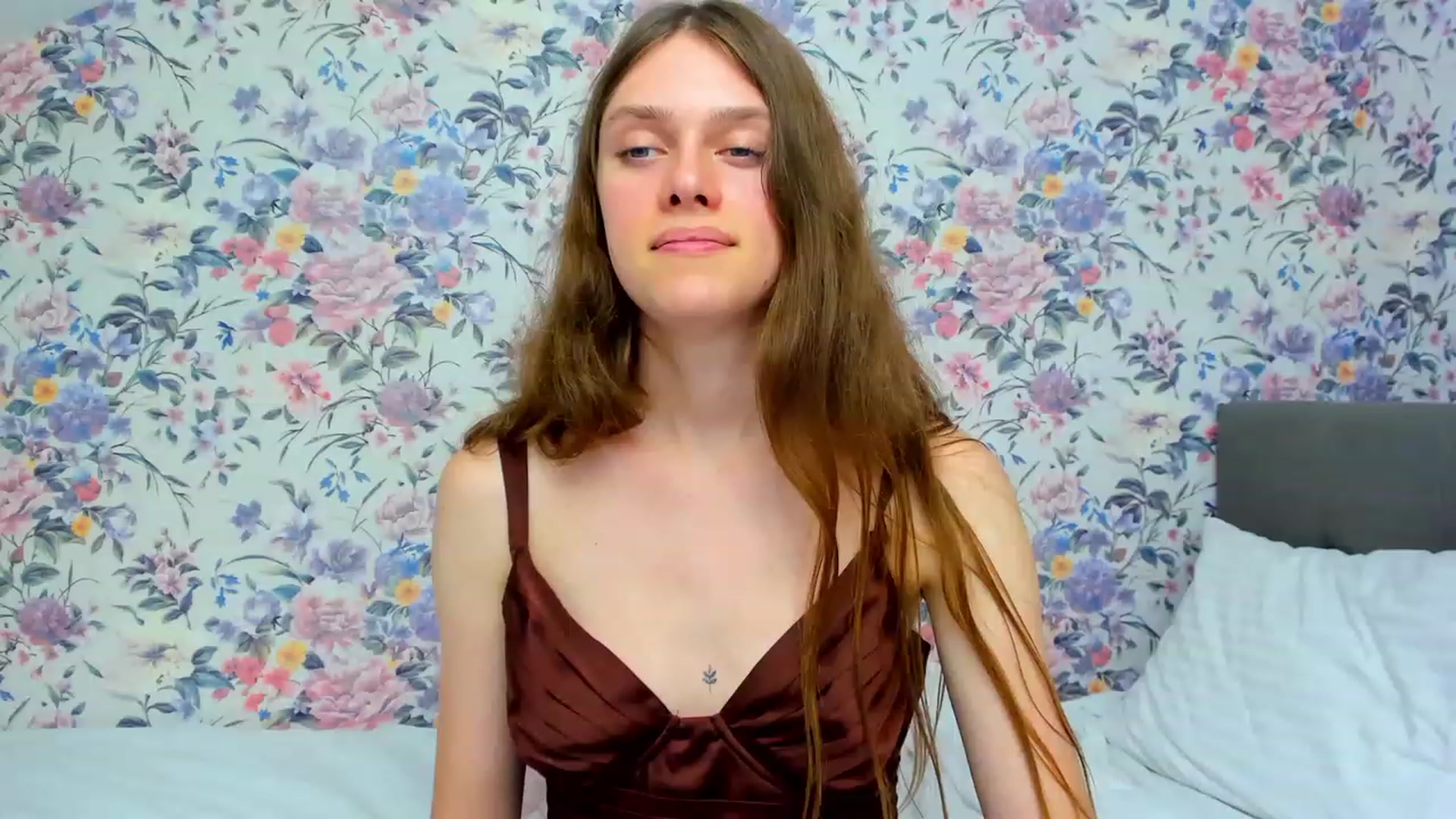 Gallery image thumbnail from JaneBrown's myfreecams stream on, 10/15/2023, 19:02 image 19 of 20