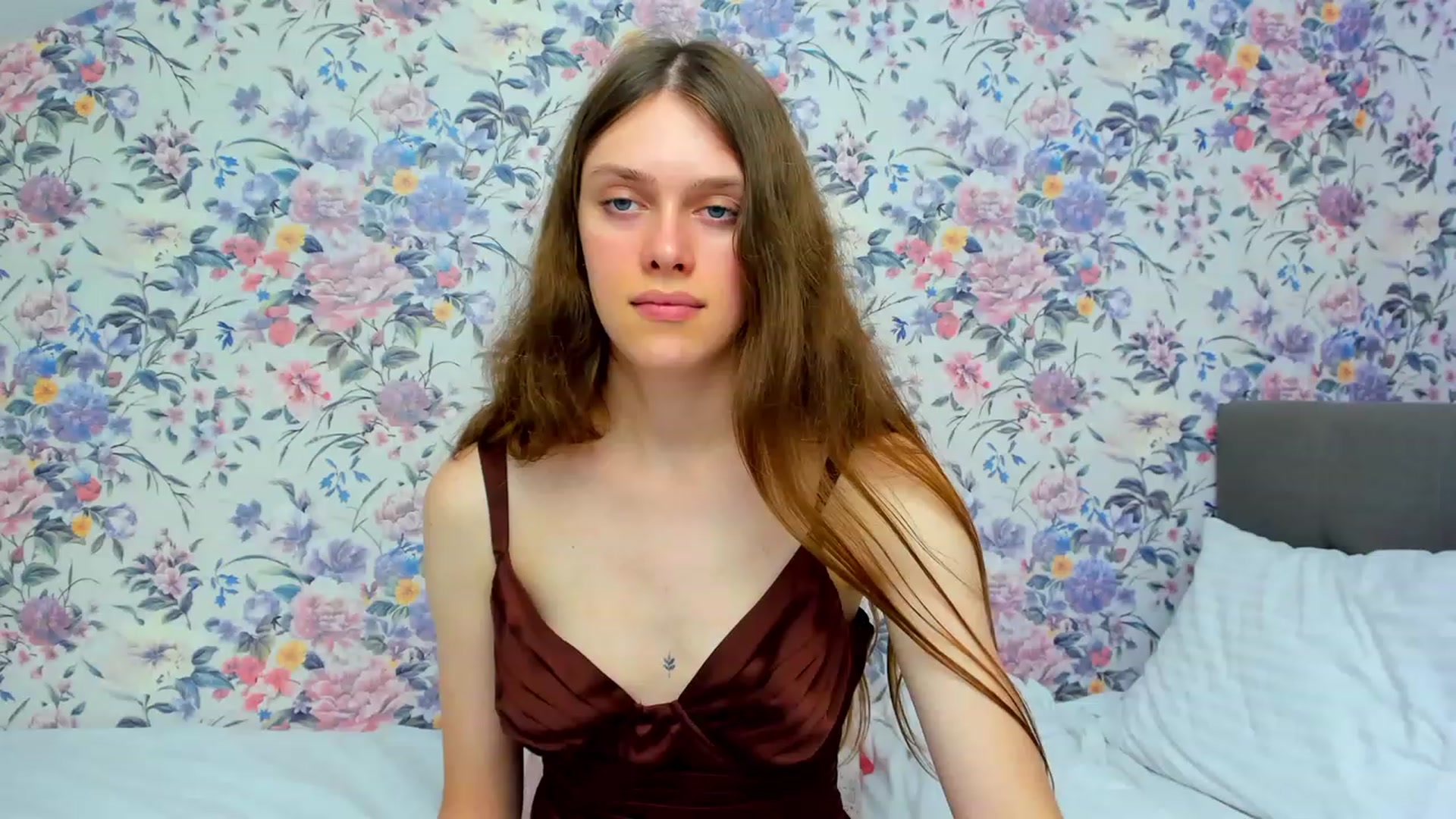 Gallery image thumbnail from JaneBrown's myfreecams stream on, 10/15/2023, 19:02 image 18 of 20