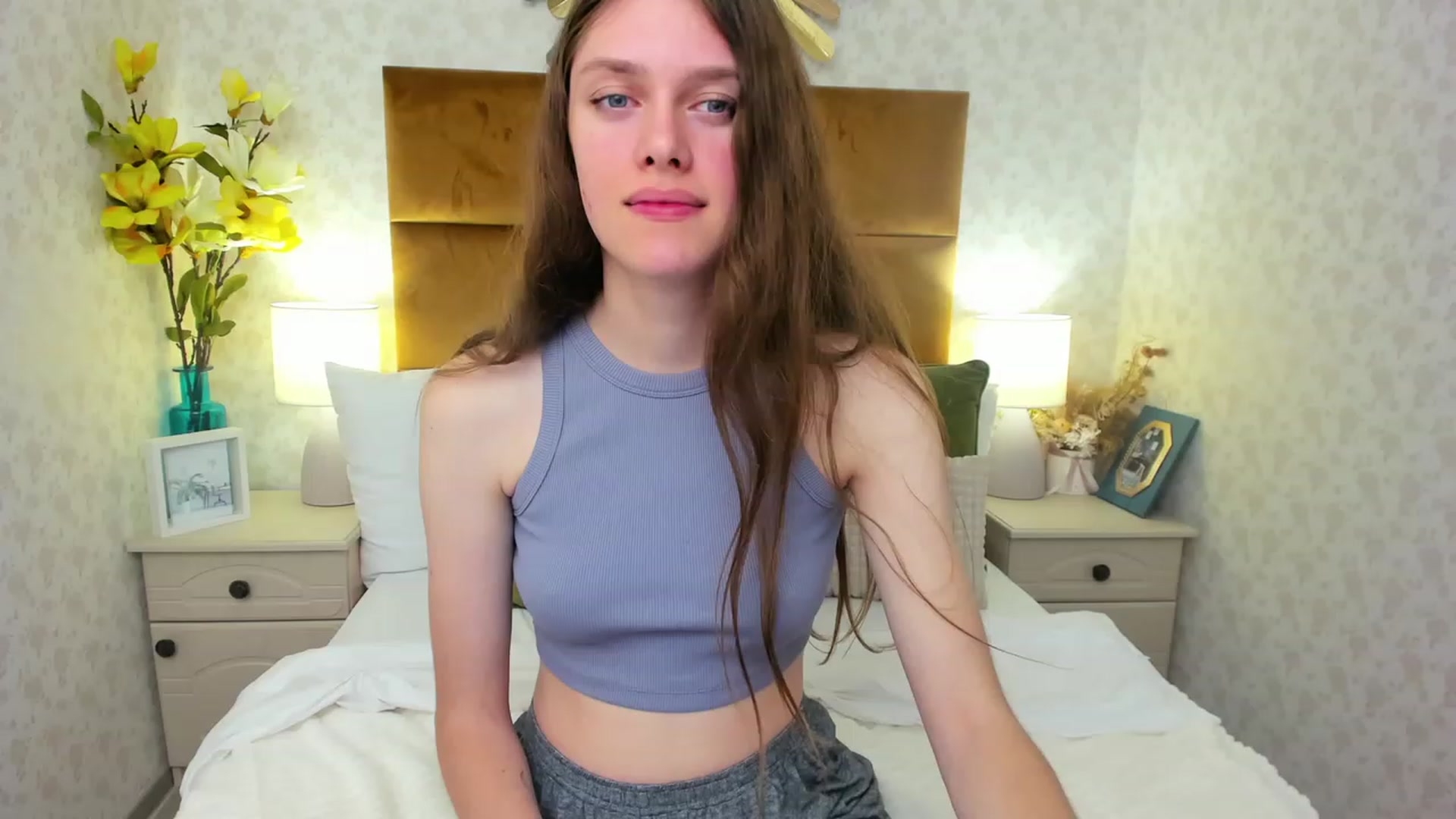 Gallery image thumbnail from JaneBrown's myfreecams stream on, 10/17/2023, 07:44 image 3 of 20