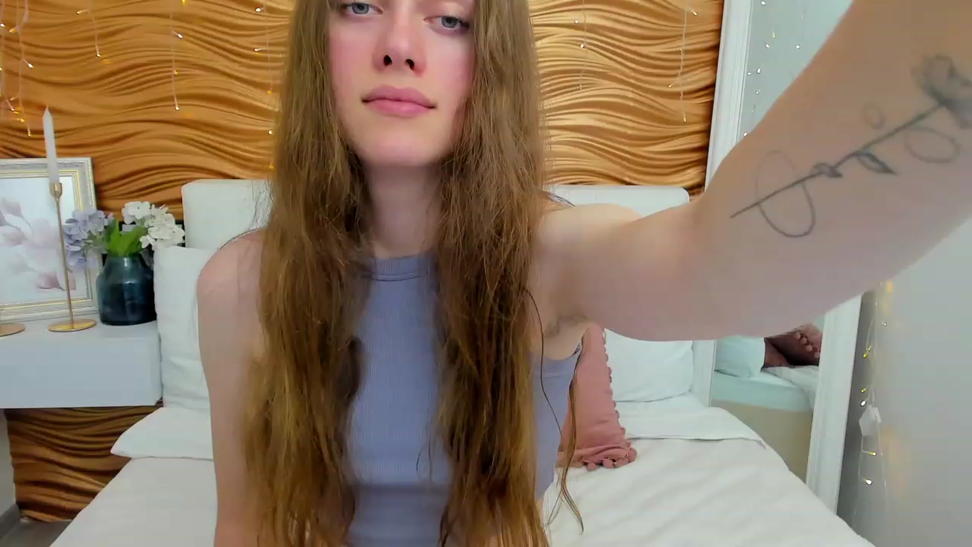 Gallery image thumbnail from JaneBrown's myfreecams stream on, 10/18/2023, 13:56 image 17 of 20