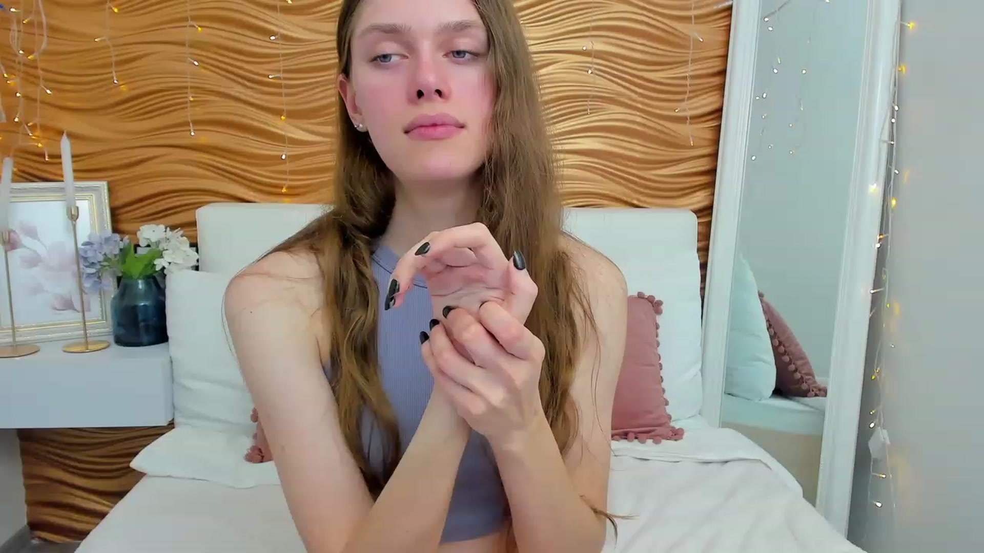 Gallery image thumbnail from JaneBrown's myfreecams stream on, 10/18/2023, 18:16 image 6 of 20