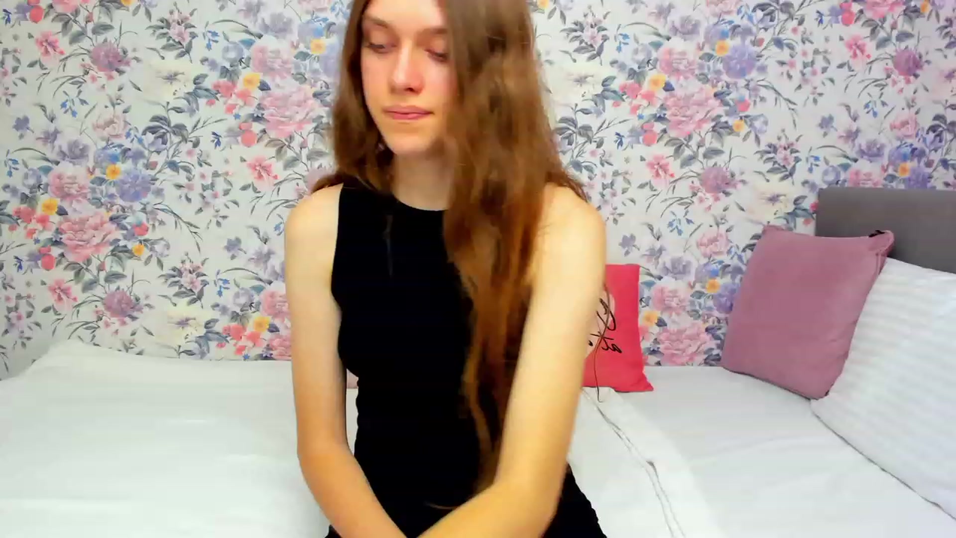 Gallery image thumbnail from JaneBrown's myfreecams stream on, 10/20/2023, 12:57 image 14 of 20
