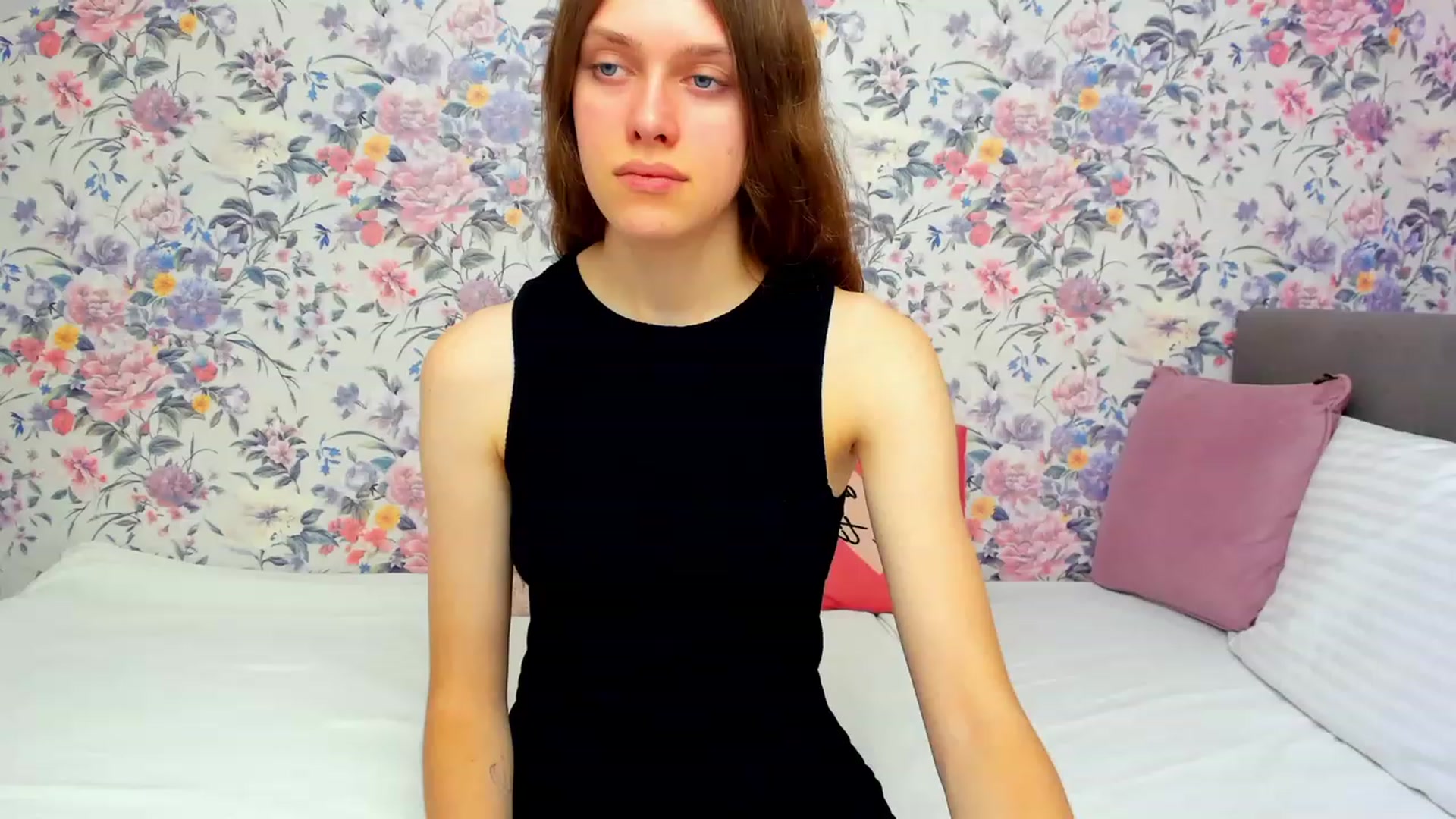 Gallery image thumbnail from JaneBrown's myfreecams stream on, 10/20/2023, 12:57 image 7 of 20