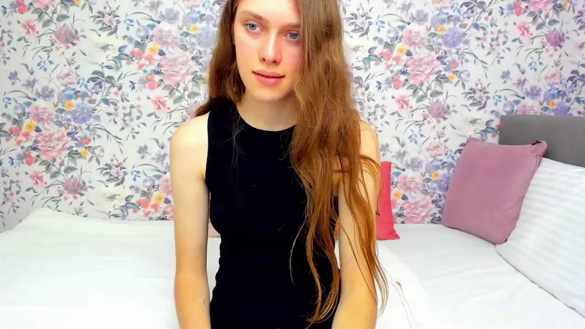 Gallery image thumbnail from JaneBrown's myfreecams stream on, 10/20/2023, 12:57 image 12 of 20