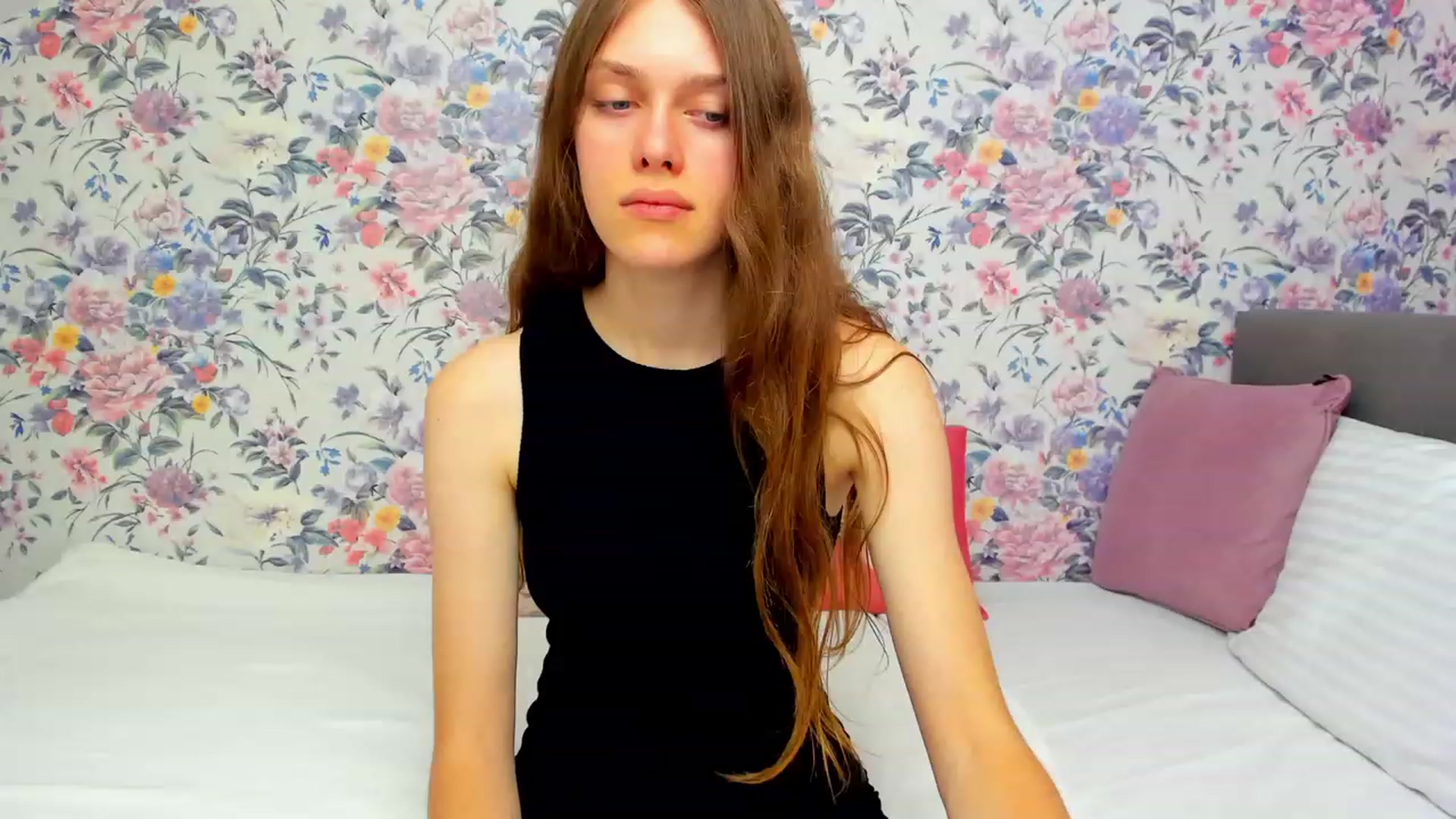 Gallery image thumbnail from JaneBrown's myfreecams stream on, 10/20/2023, 12:57 image 4 of 20